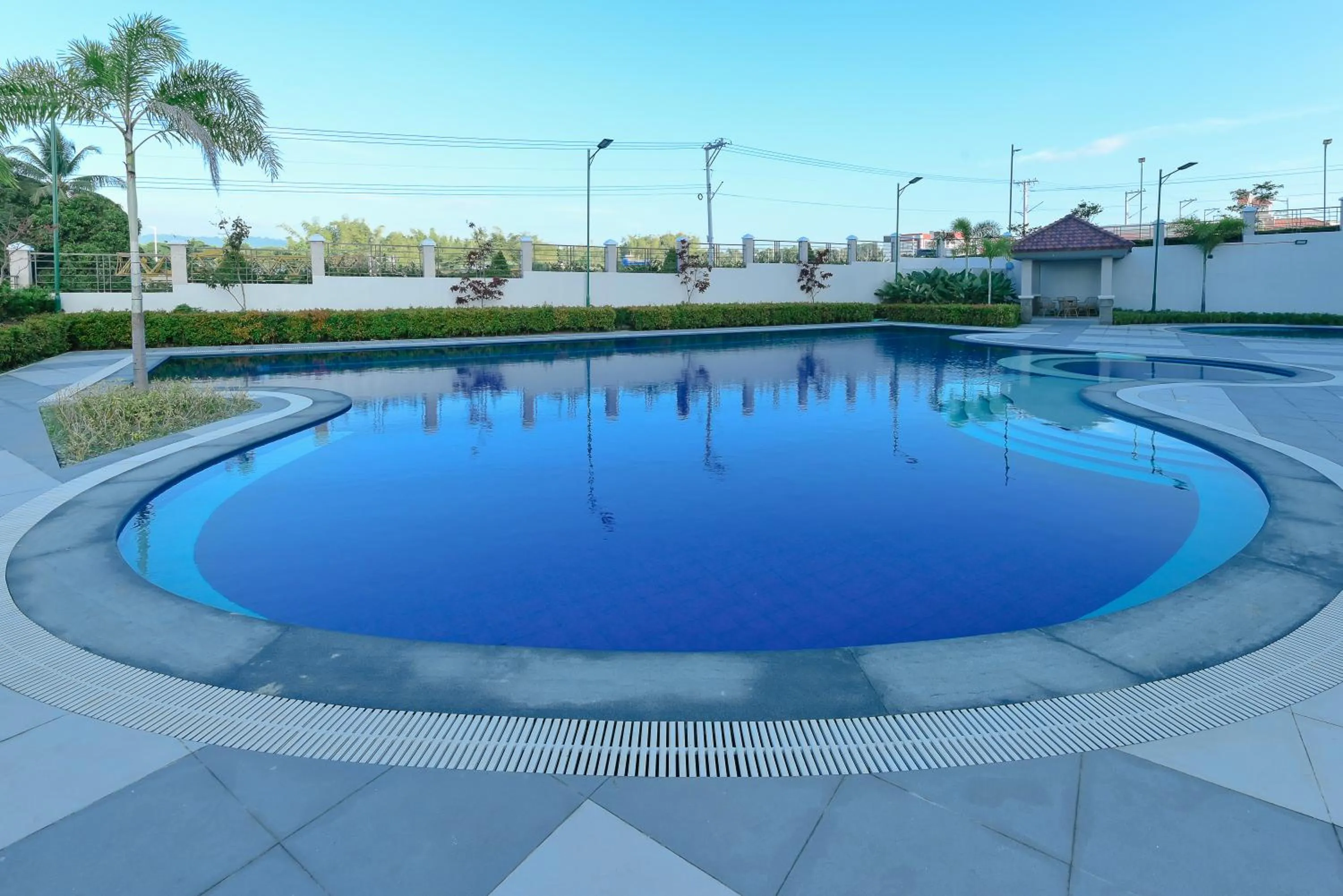 Swimming pool in Sotogrande Hotel and Convention Center Batangas