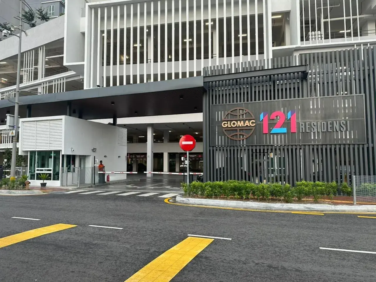 Property building in 121 Residences by The Homez Near One Utama, Starling Mall, Atria Property building in 121 Residences by The Homez Near One Utama, Starling Mall, Atria