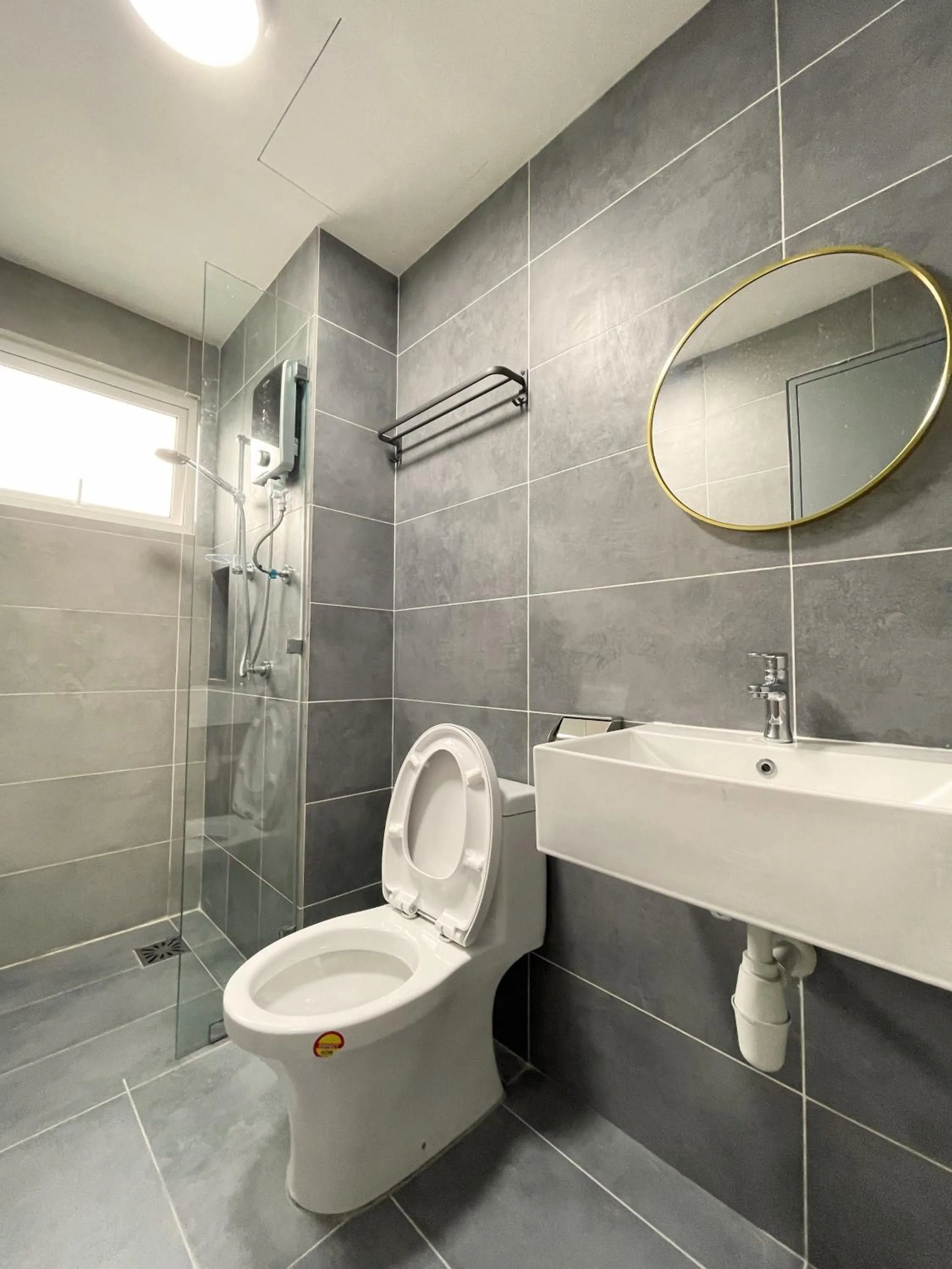 Shower in 121 Residences by The Homez Near One Utama, Starling Mall, Atria
