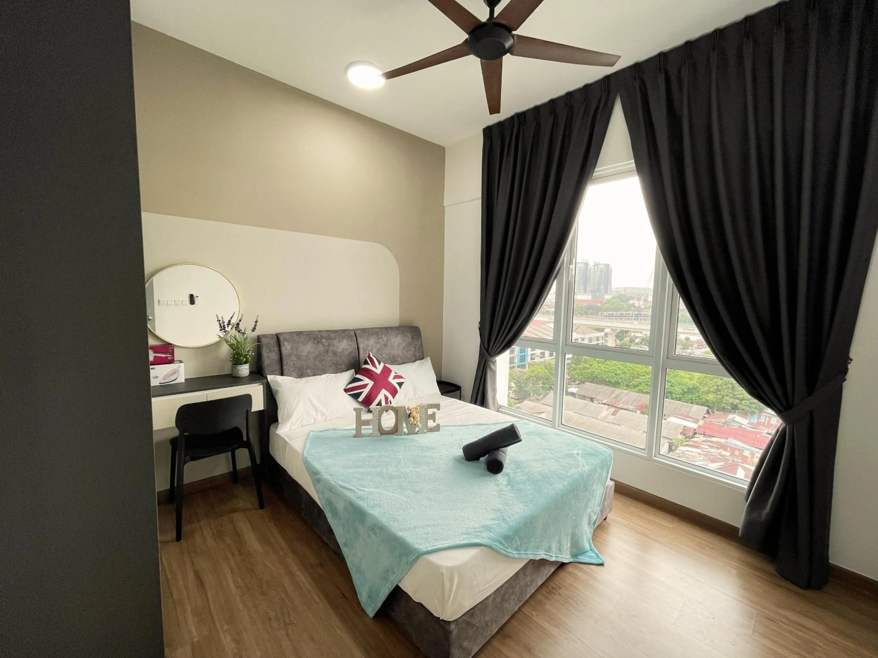 Bed in 121 Residences by The Homez Near One Utama, Starling Mall, Atria