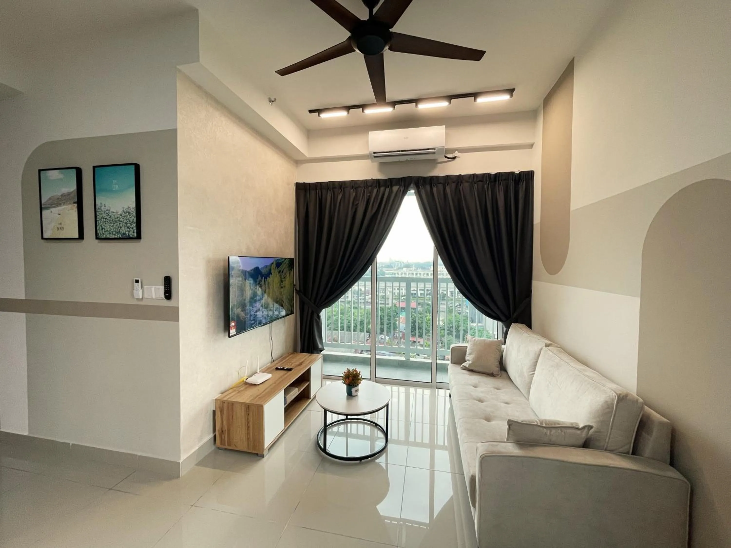 TV and multimedia in 121 Residences by The Homez Near One Utama, Starling Mall, Atria