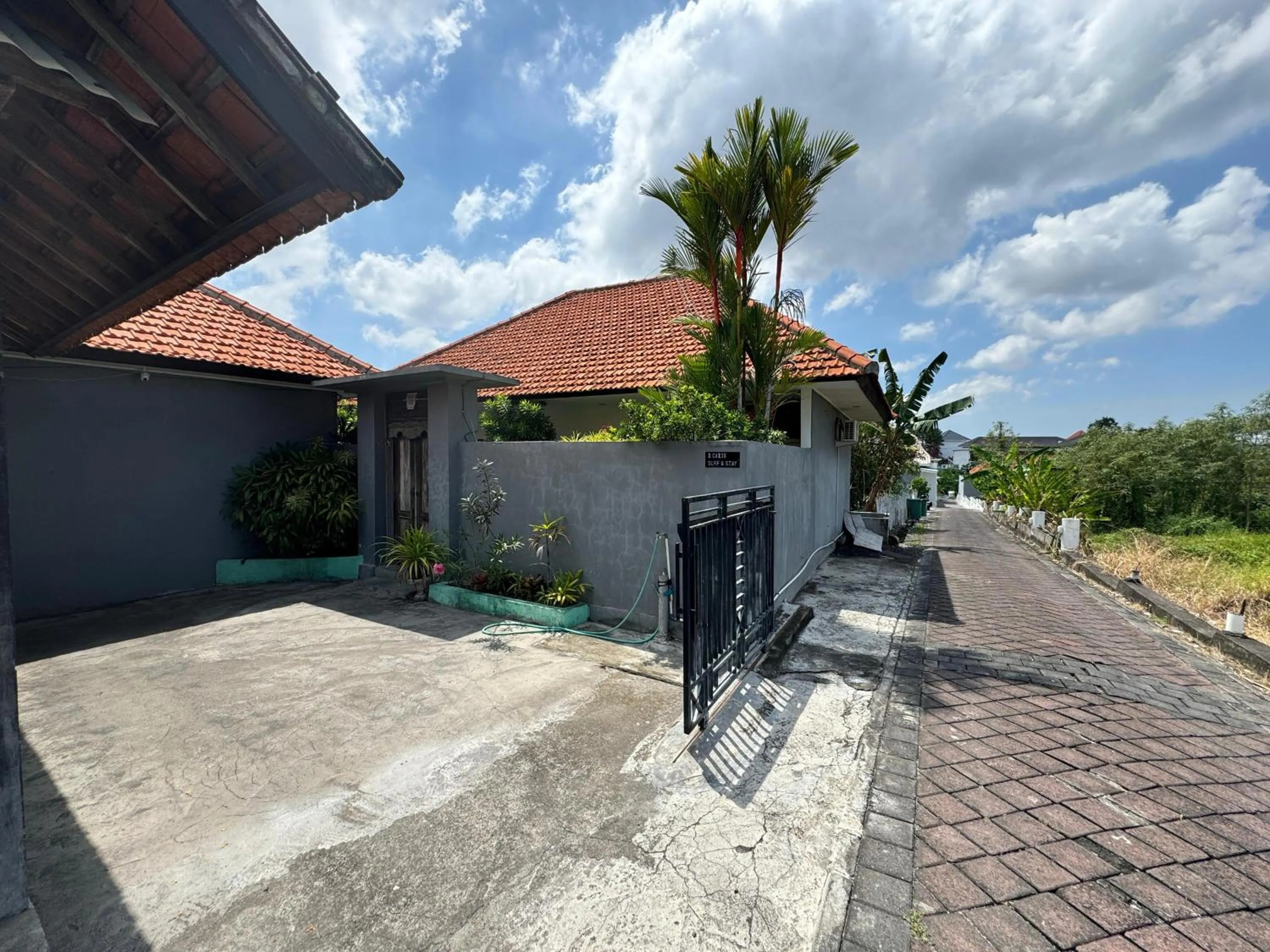 Property building in D'carik Surf & Stay