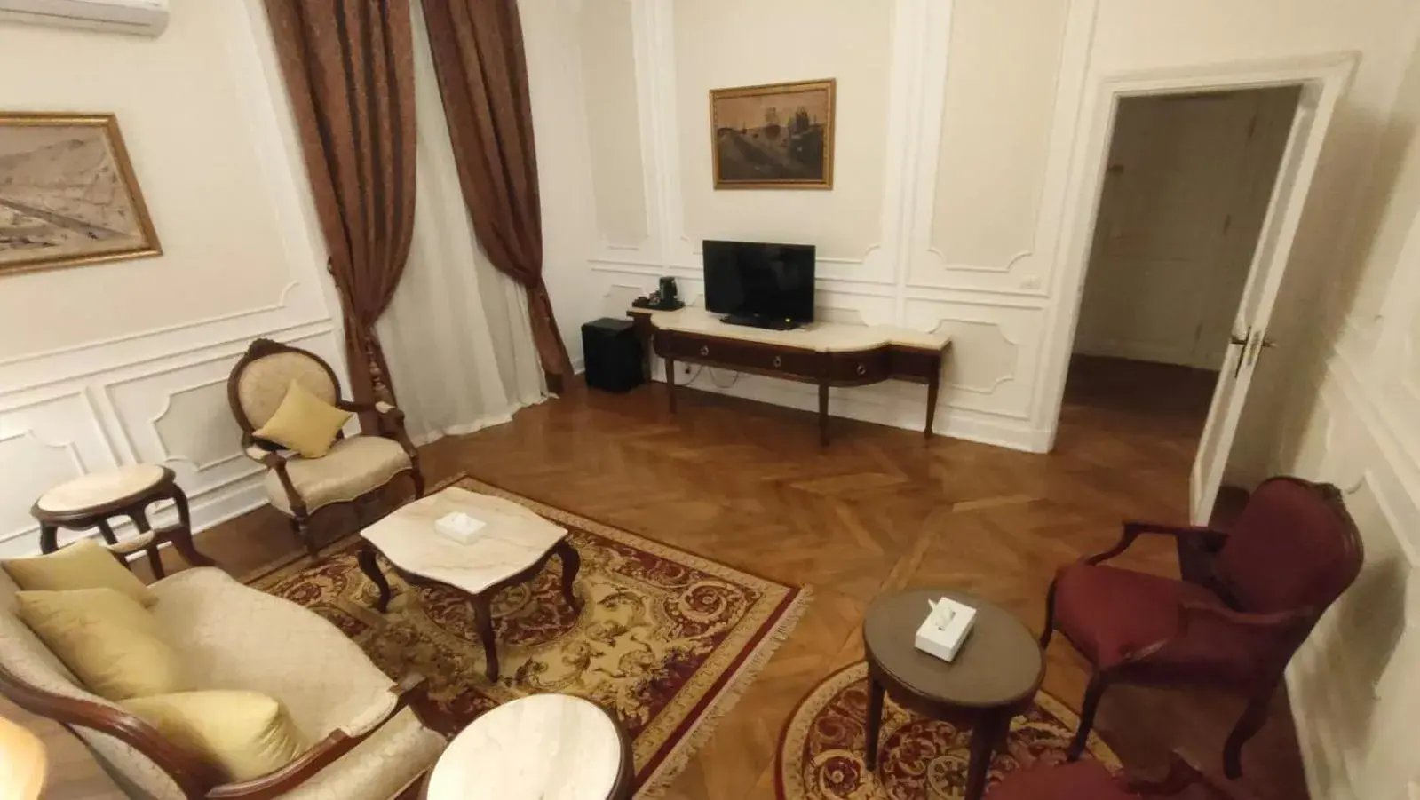 Suite with City View - single occupancy in Maison Maxim De Lesseps Suite with City View - single occupancy in Maison Maxim De Lesseps