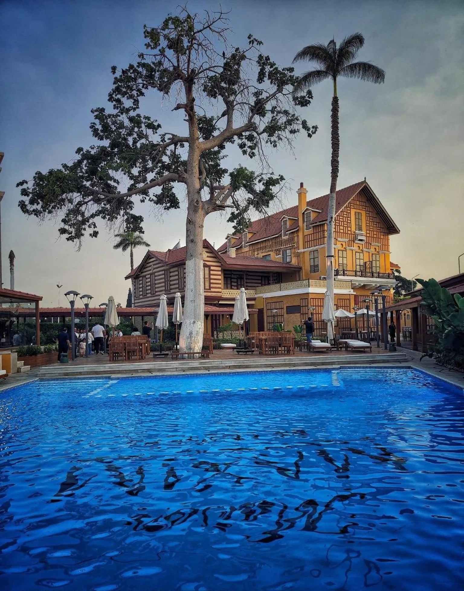 Property building in Maison Maxim De Lesseps