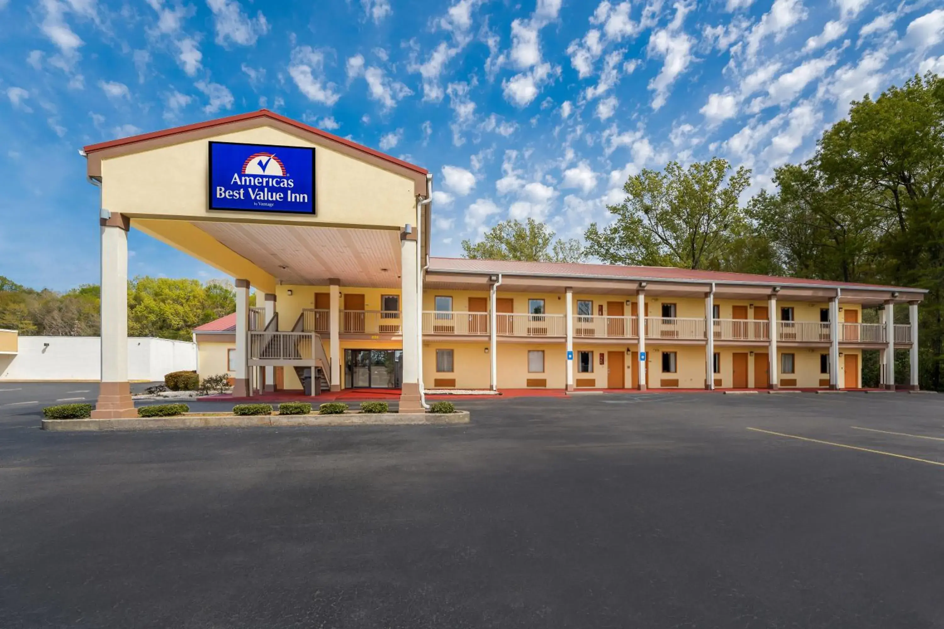 Property building in Americas Best Value Inn-Montezuma Property building in Americas Best Value Inn-Montezuma