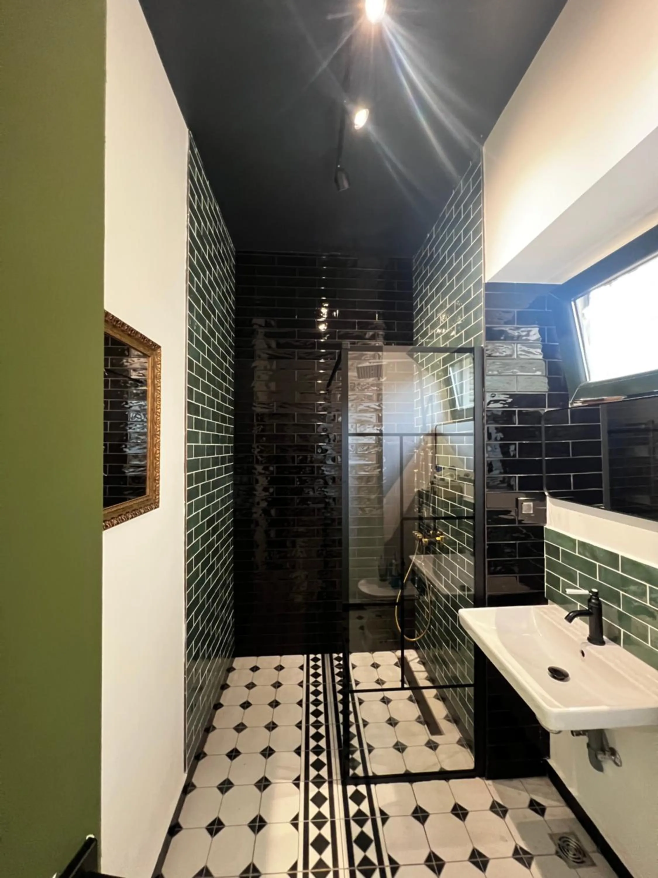 Shower in Art Boutique Residence