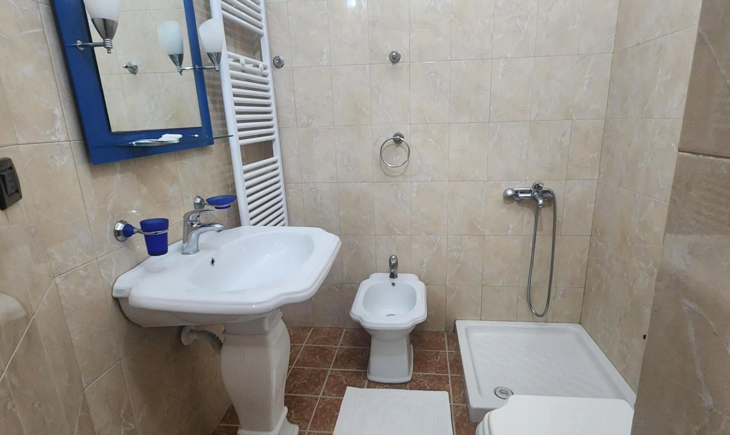 Bathroom in Hotel Vlora