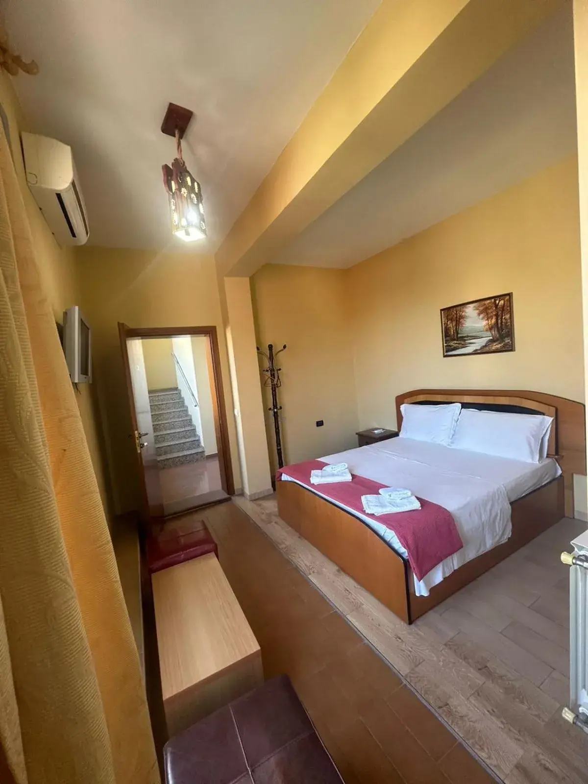 Double Room in Hotel Vlora Double Room in Hotel Vlora
