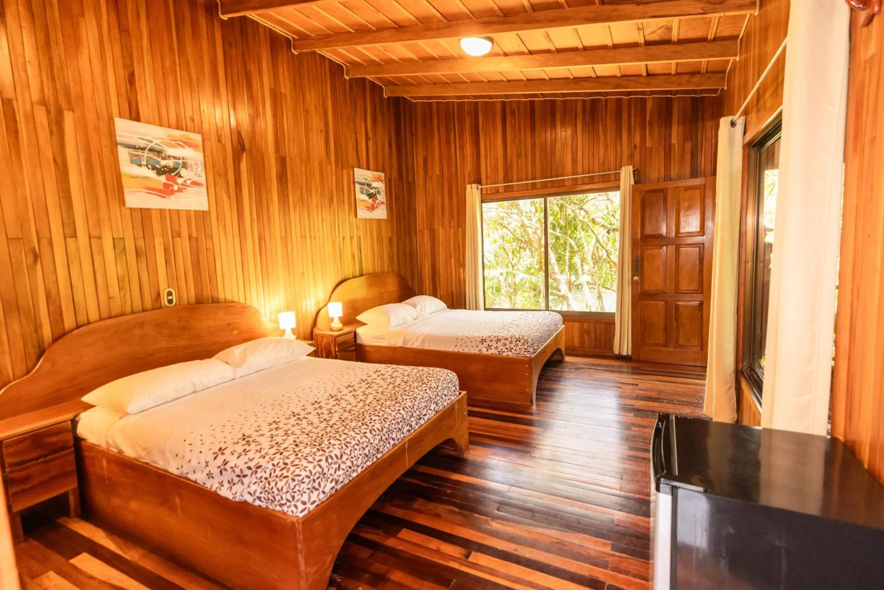 Decorative detail, Bed in Jaguarundi Jungle Lodge - Monteverde