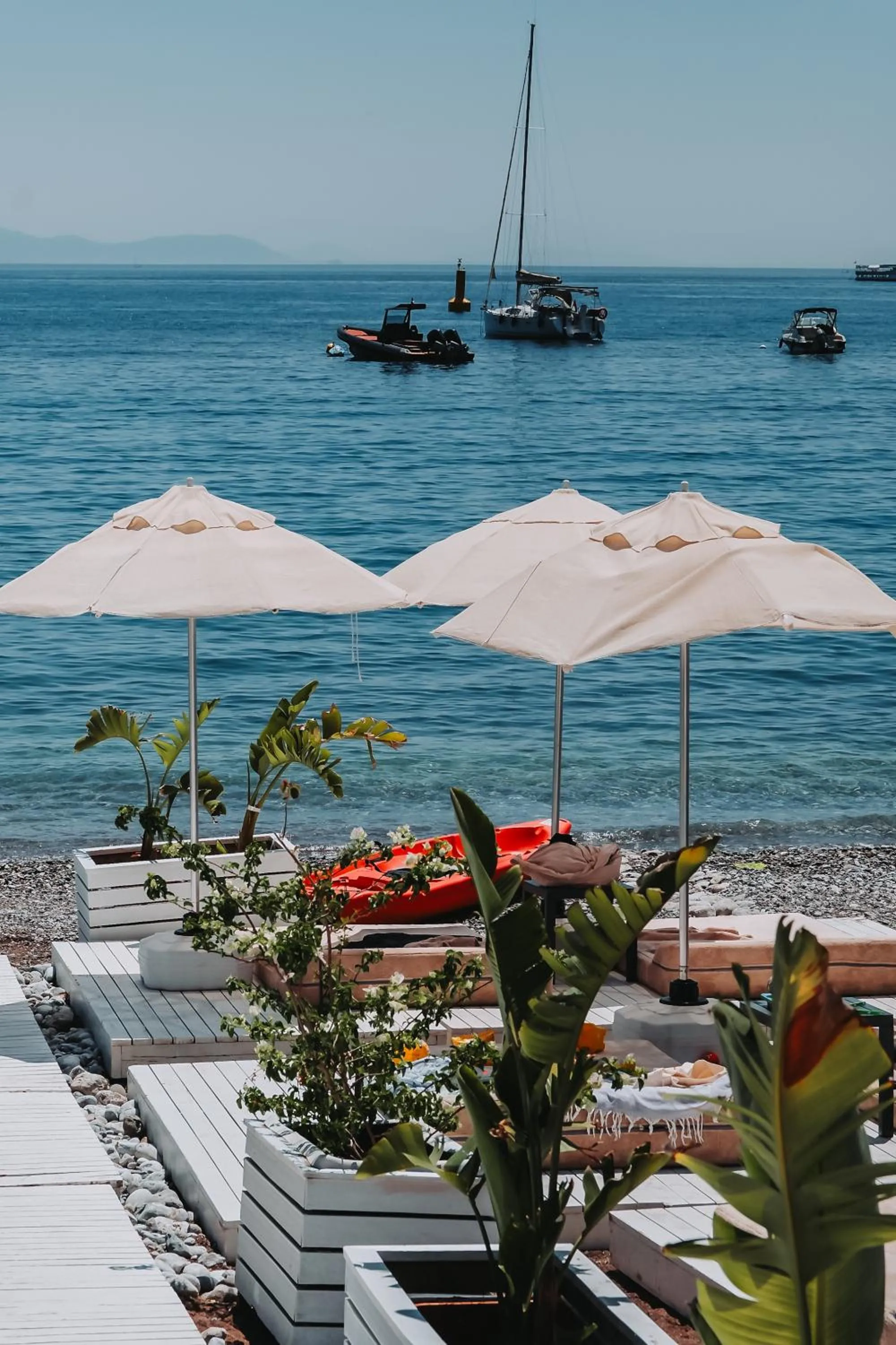 Beach in Diplomat Suites