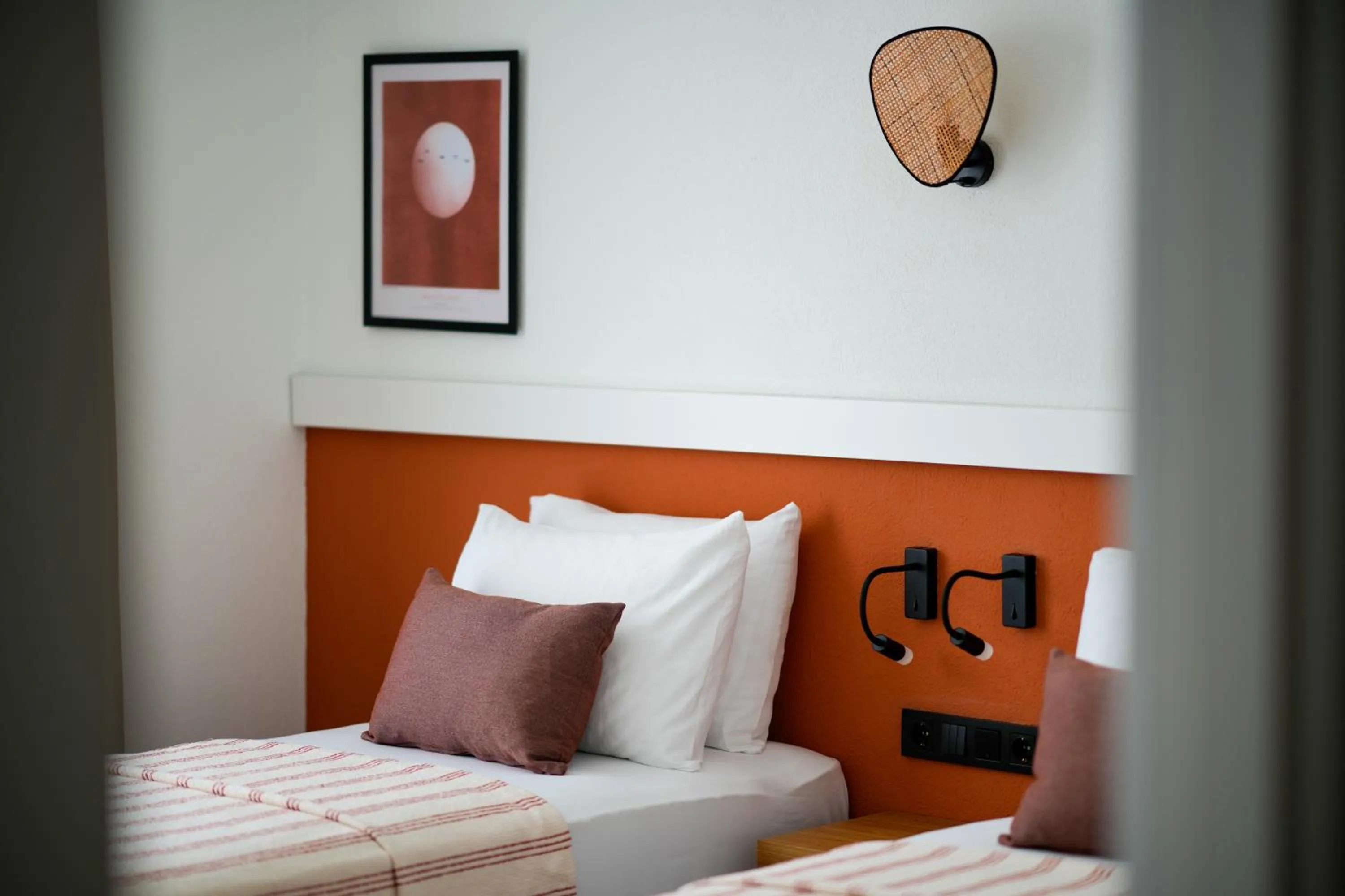 Diplomat Suites