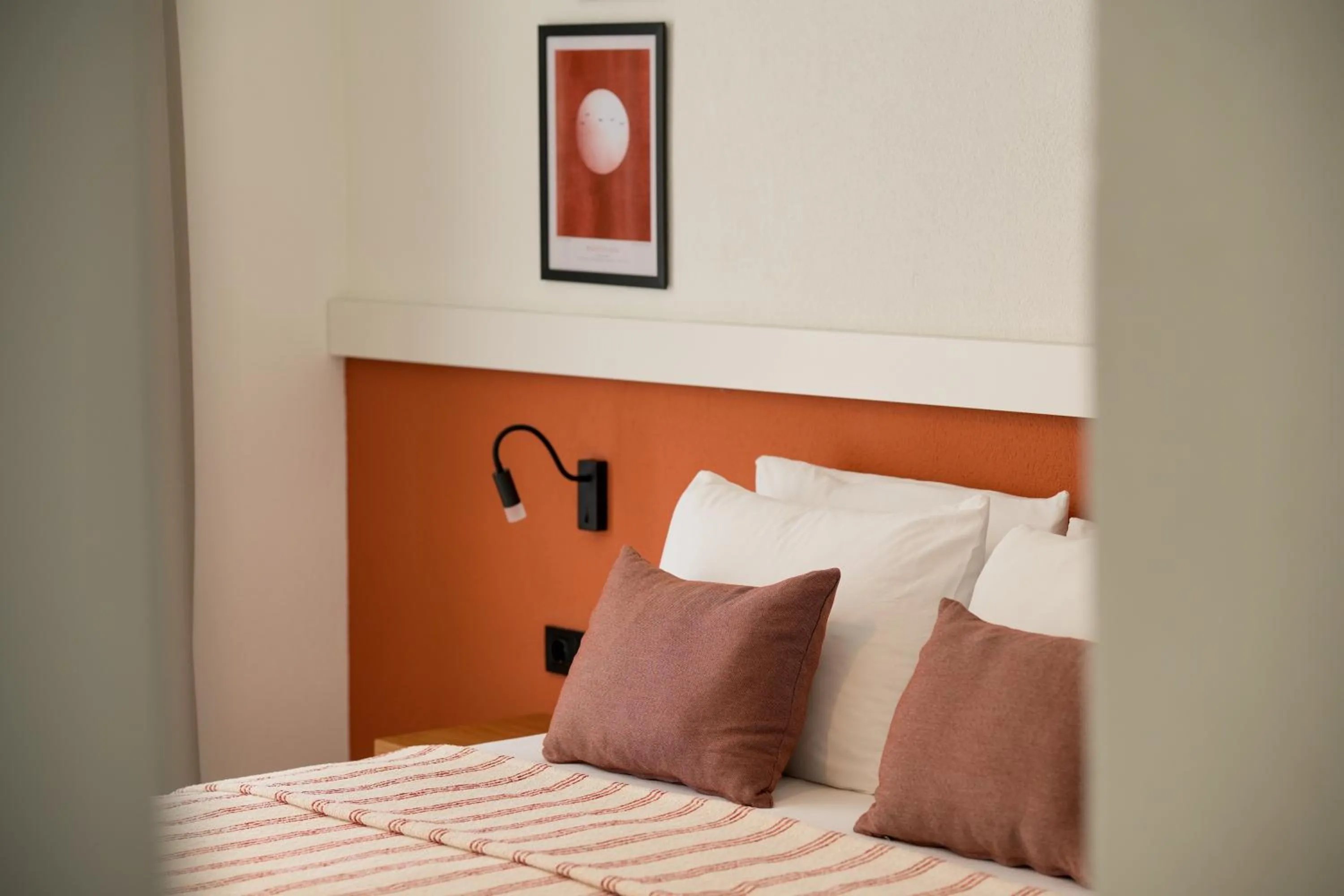 Diplomat Suites
