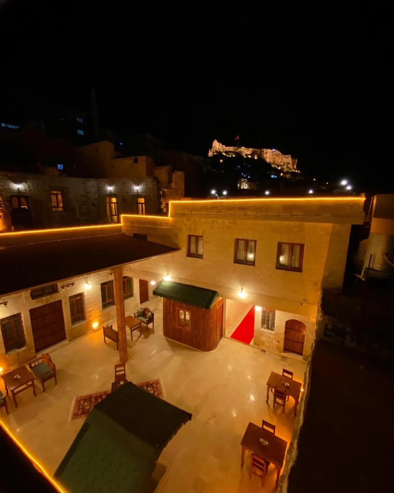 Property building in Aryan Butik Otel