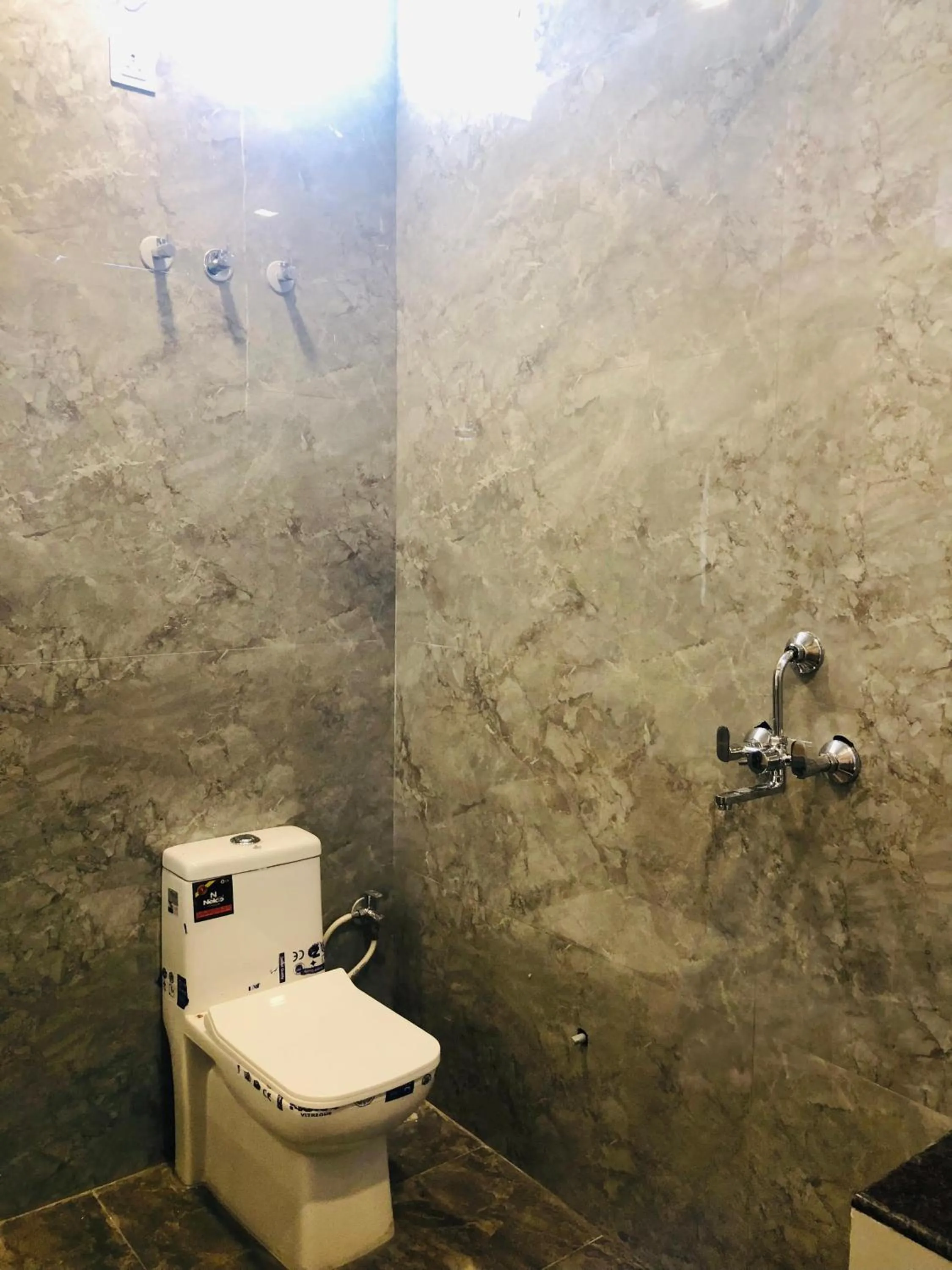 Toilet in Kesariya Bagh Resort Pushkar