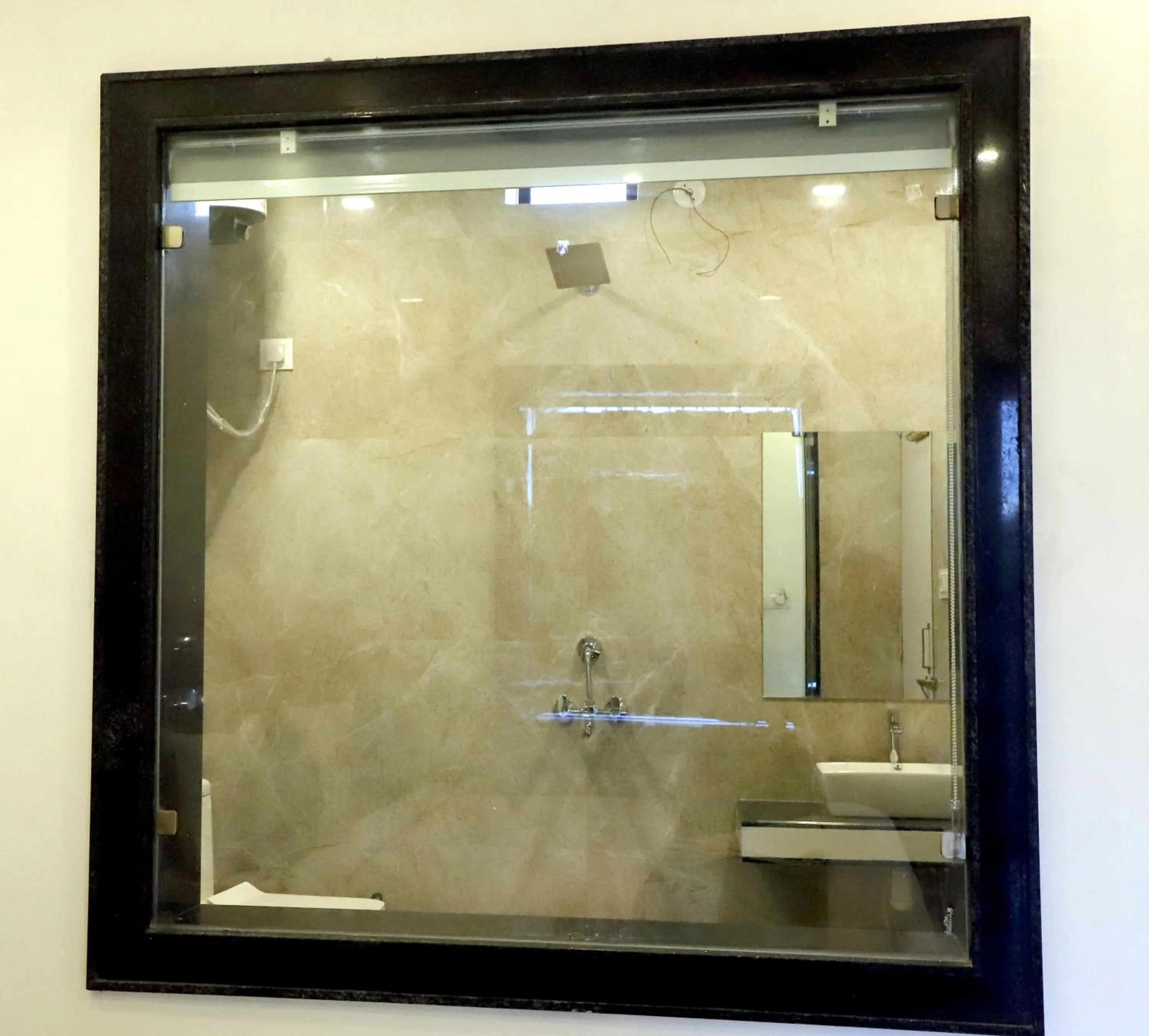 Shower in Kesariya Bagh Resort Pushkar