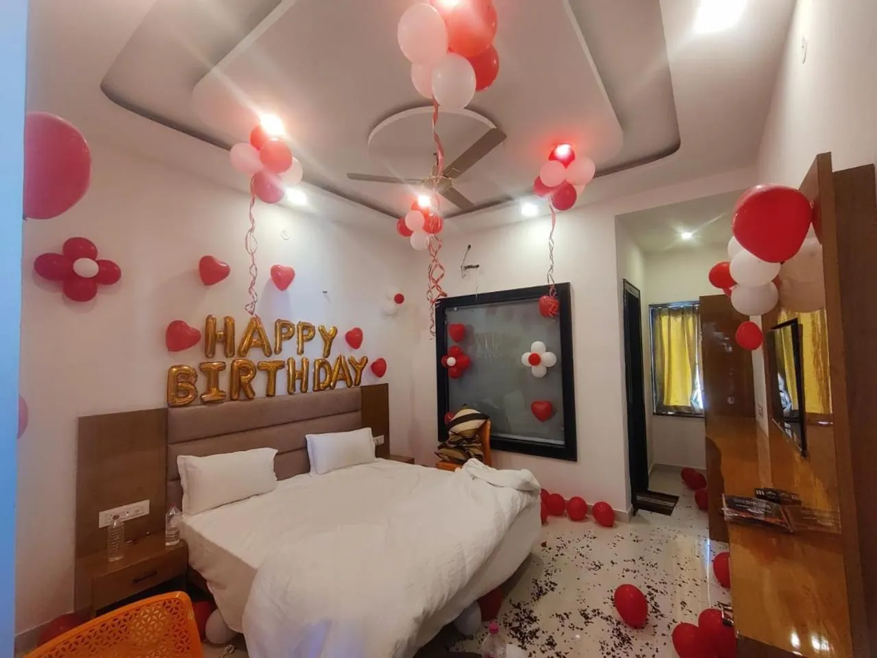 Bed in Kesariya Bagh Resort Pushkar