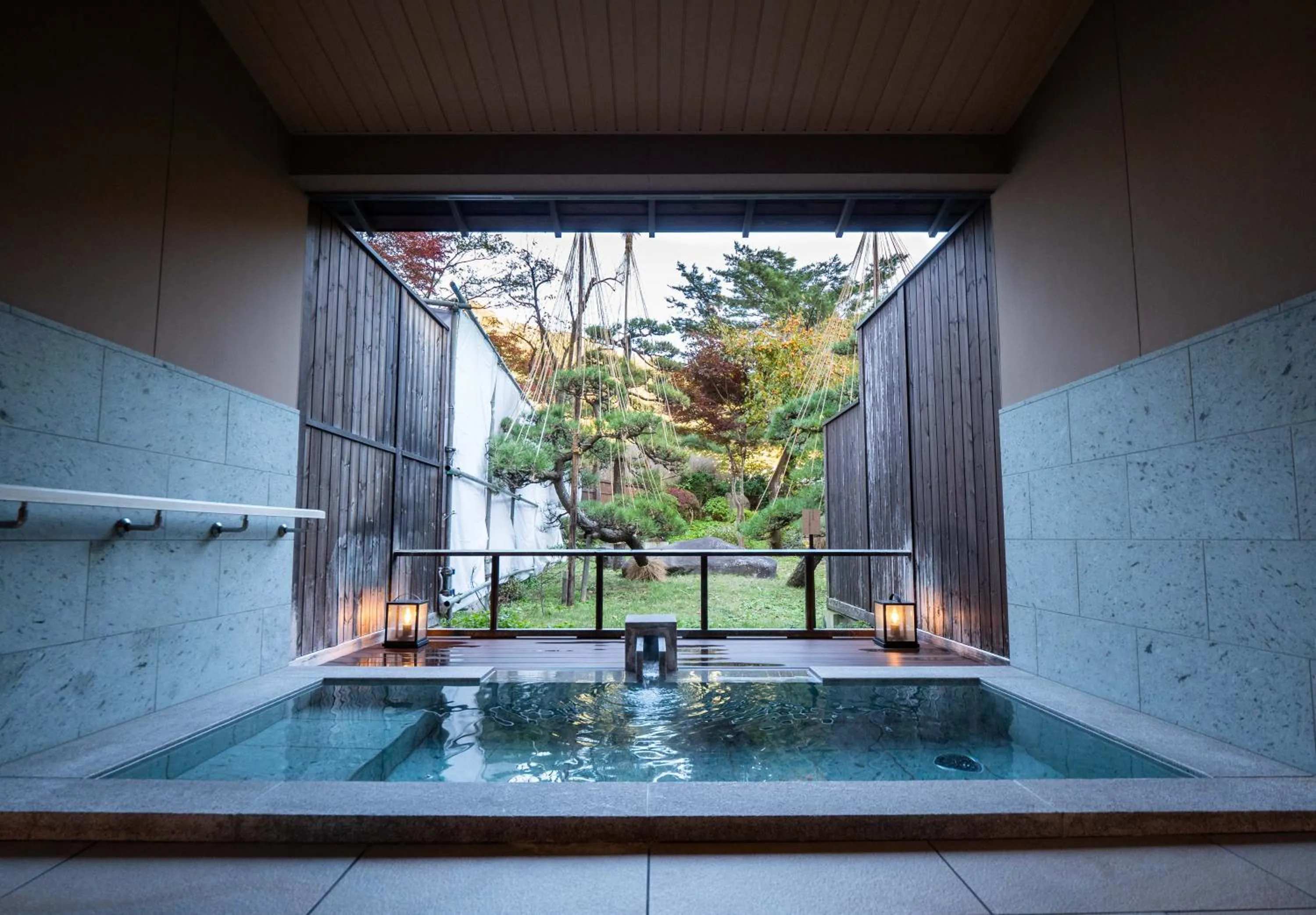 Hot Spring Bath in Matsunoi