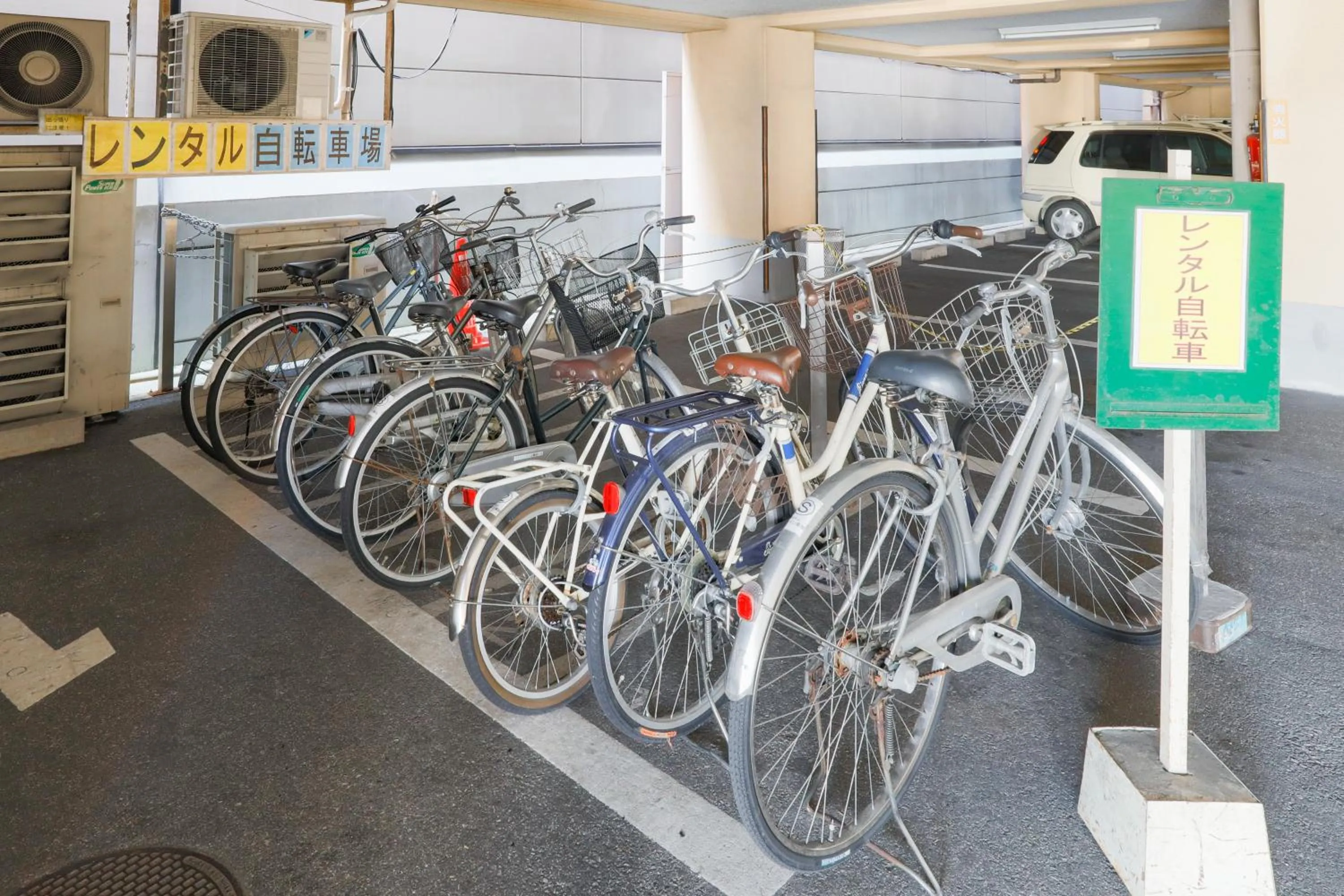 Cycling in Hotel Los Inn Kochi