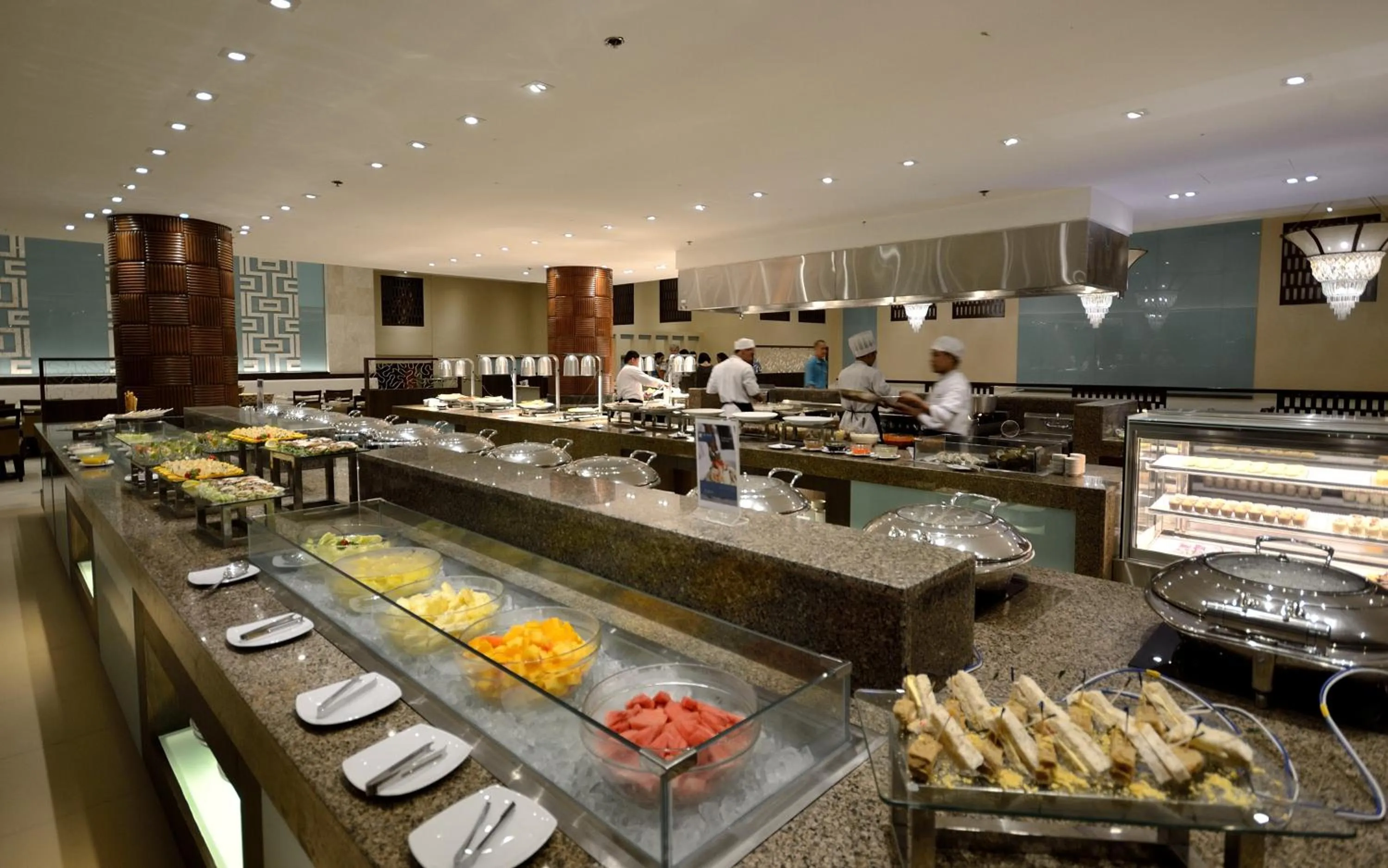 Restaurant/places to eat in Henann Resort Alona Beach