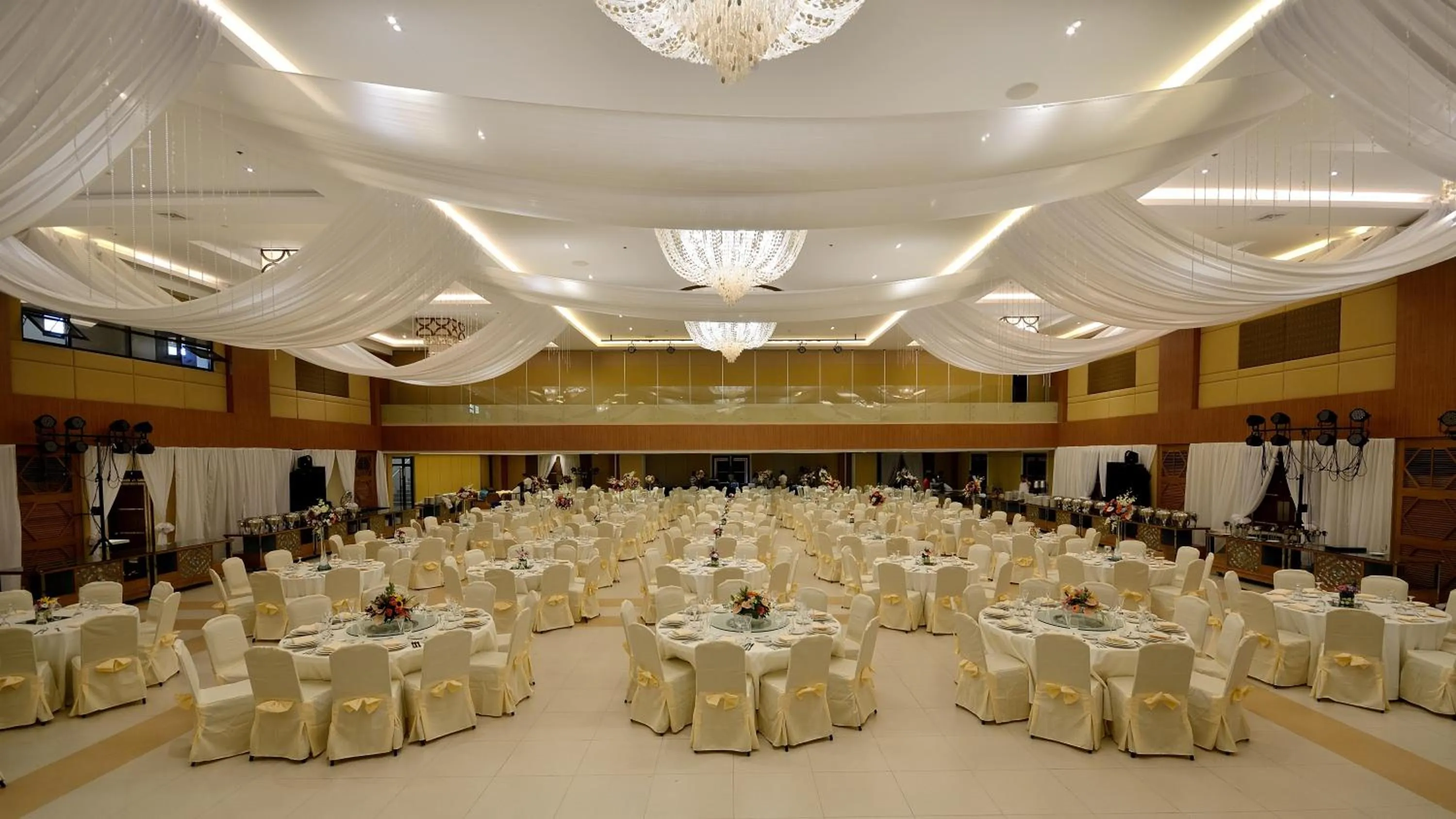 Banquet/Function facilities in Henann Resort Alona Beach