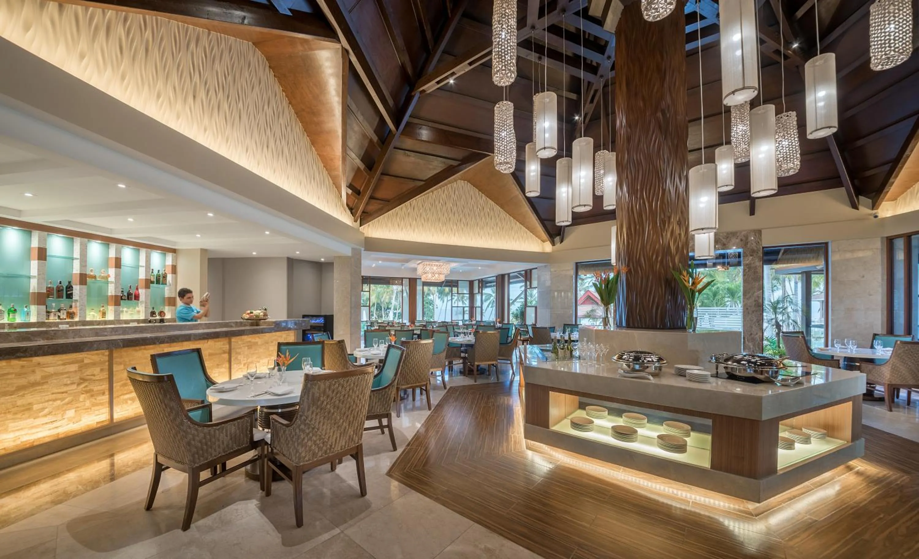 Restaurant/places to eat in Henann Resort Alona Beach