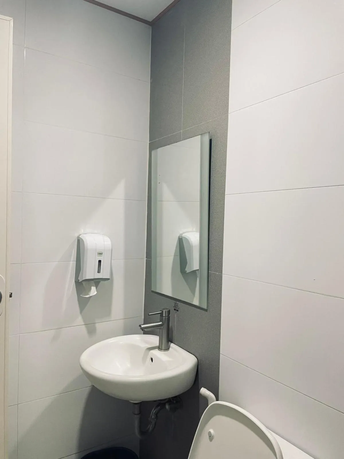 Bathroom in Hotel Sogo - Dau, Pampanga