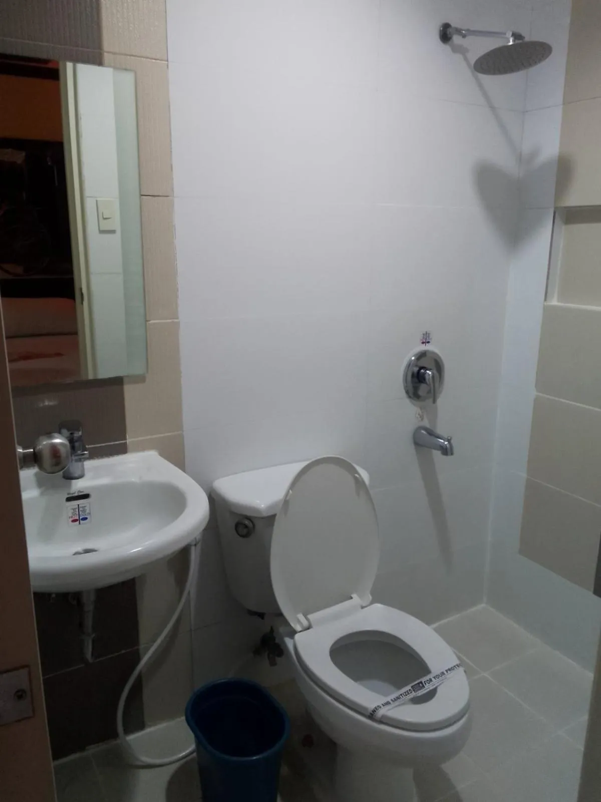Bathroom in Hotel Sogo Bacoor