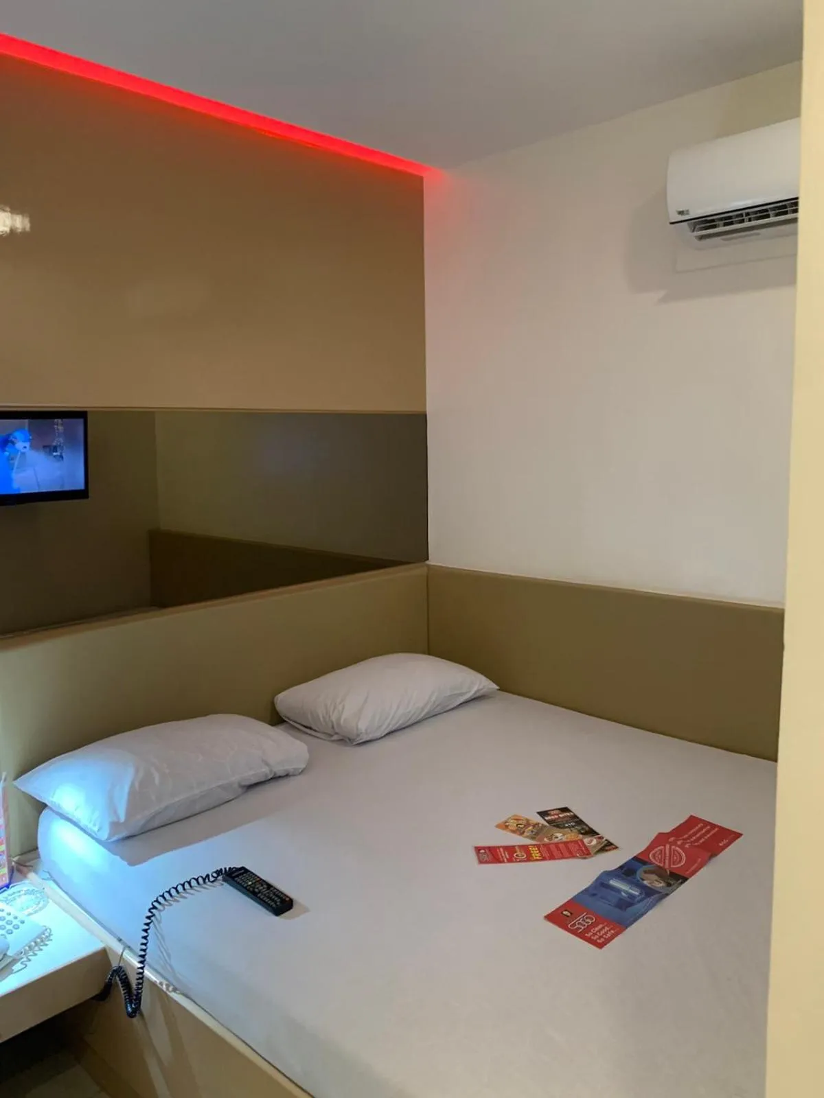 Bedroom, Bed in Hotel Sogo Bacoor