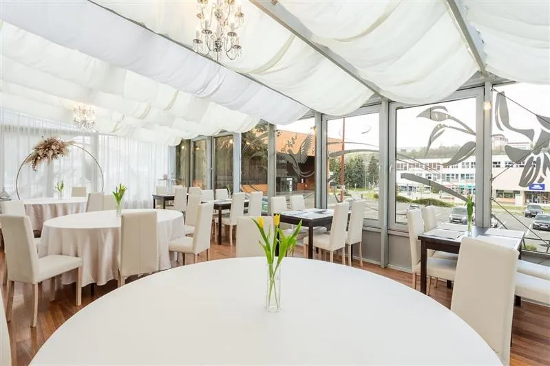 Restaurant/places to eat in Hotel Šariš