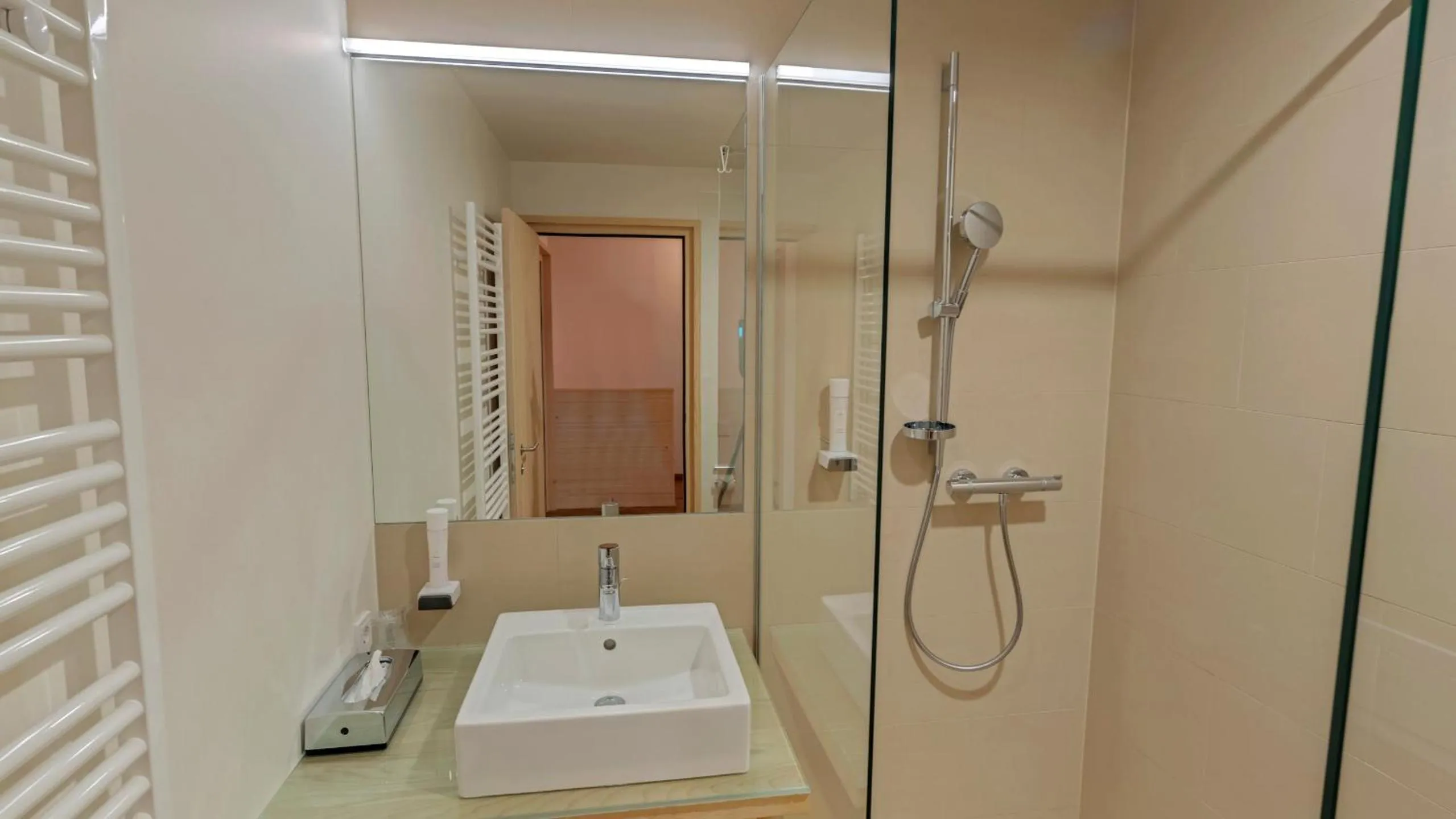 Shower in alpen select apartments Kleinwalsertal