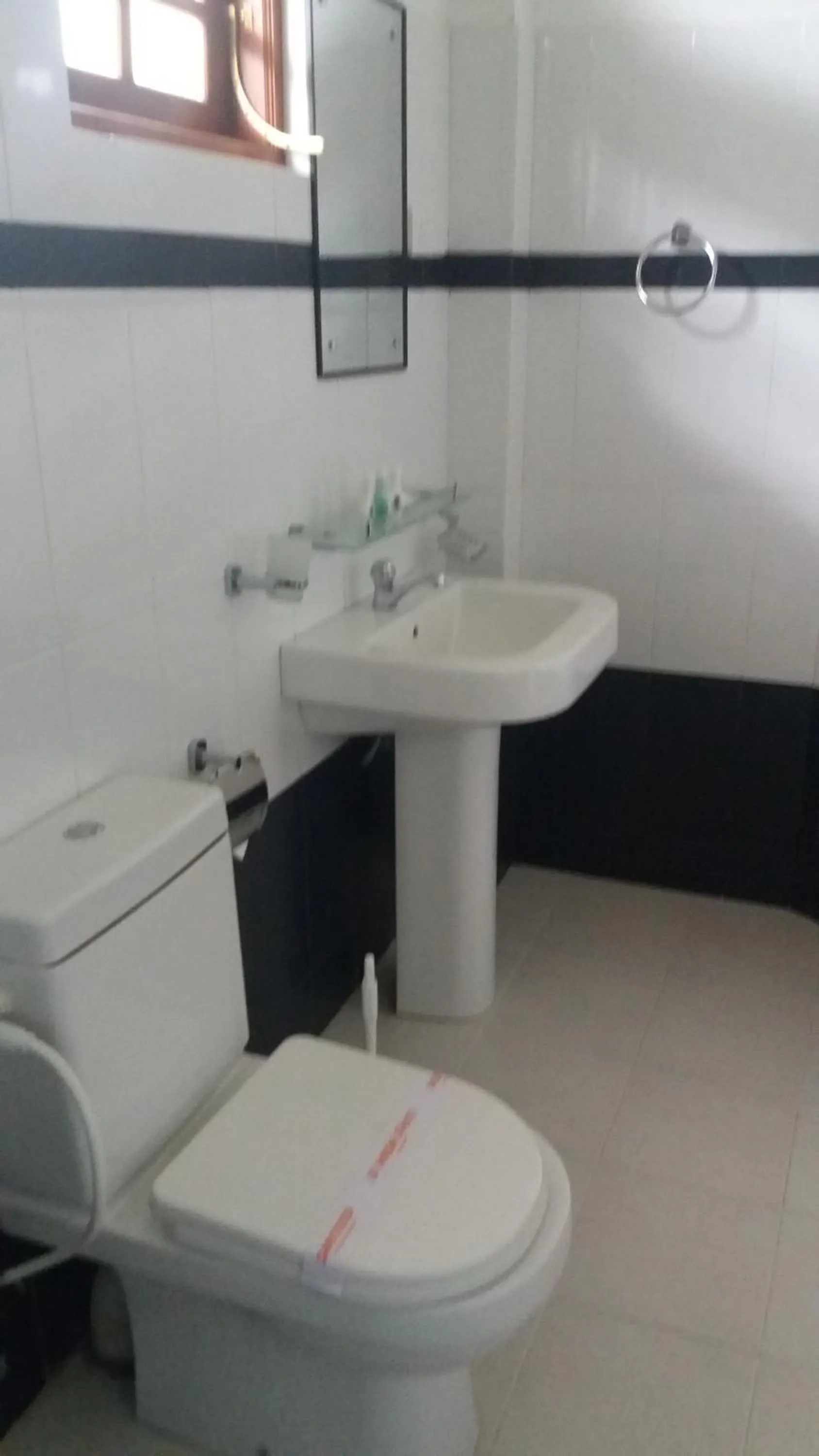 Bathroom in Sihilro Regency