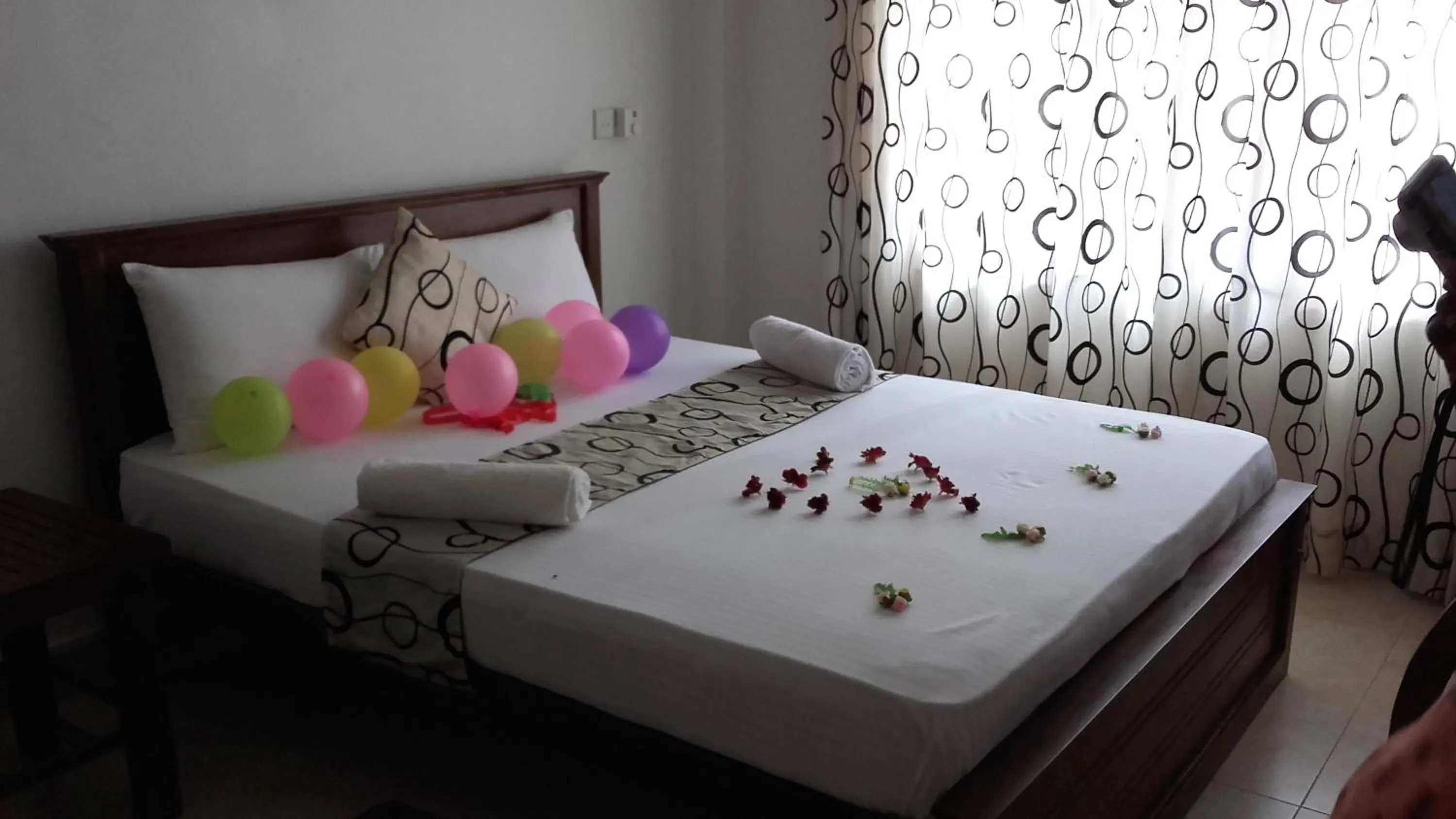 Bed in Sihilro Regency