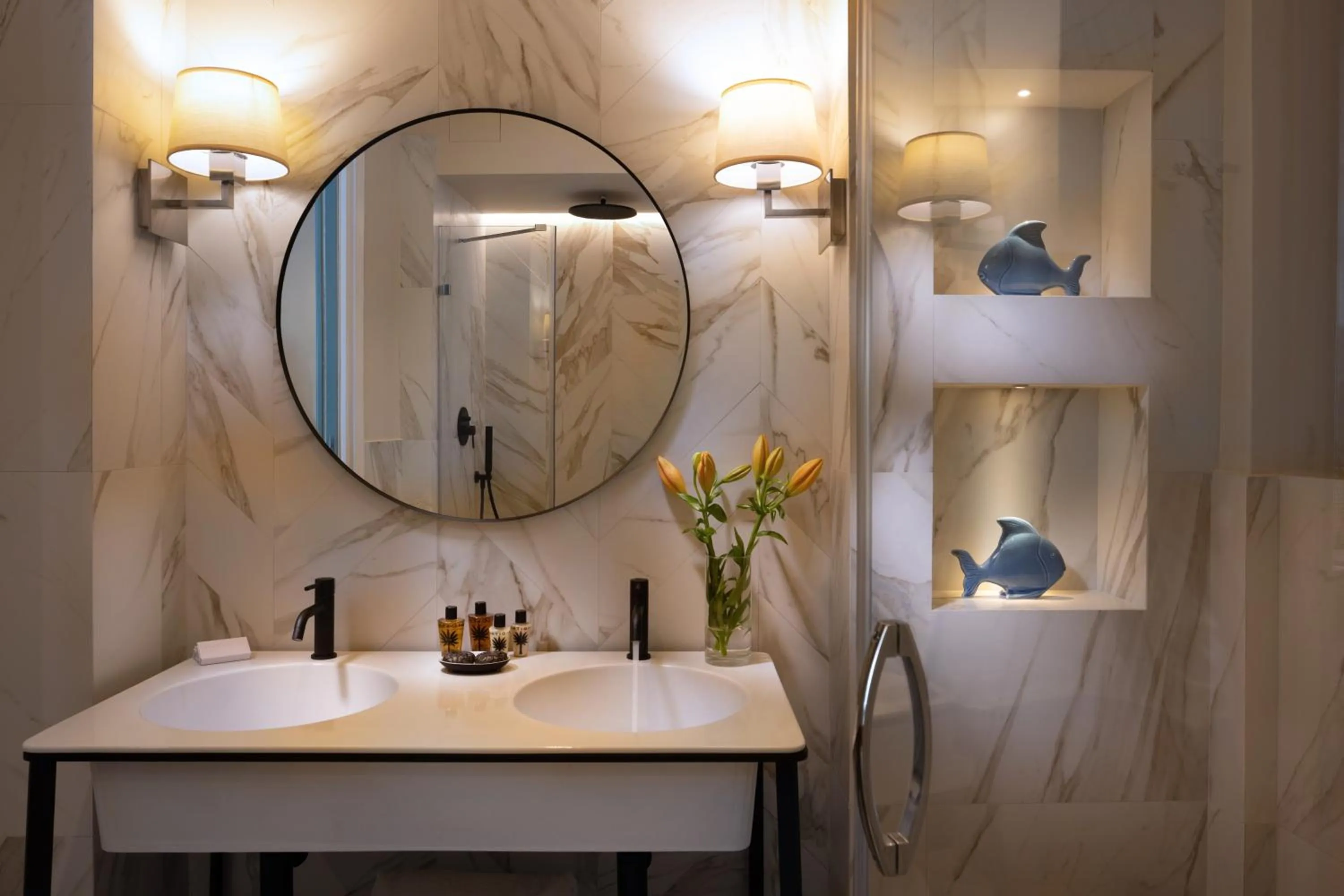 Bathroom in La Malandrina - Apartments & Suites