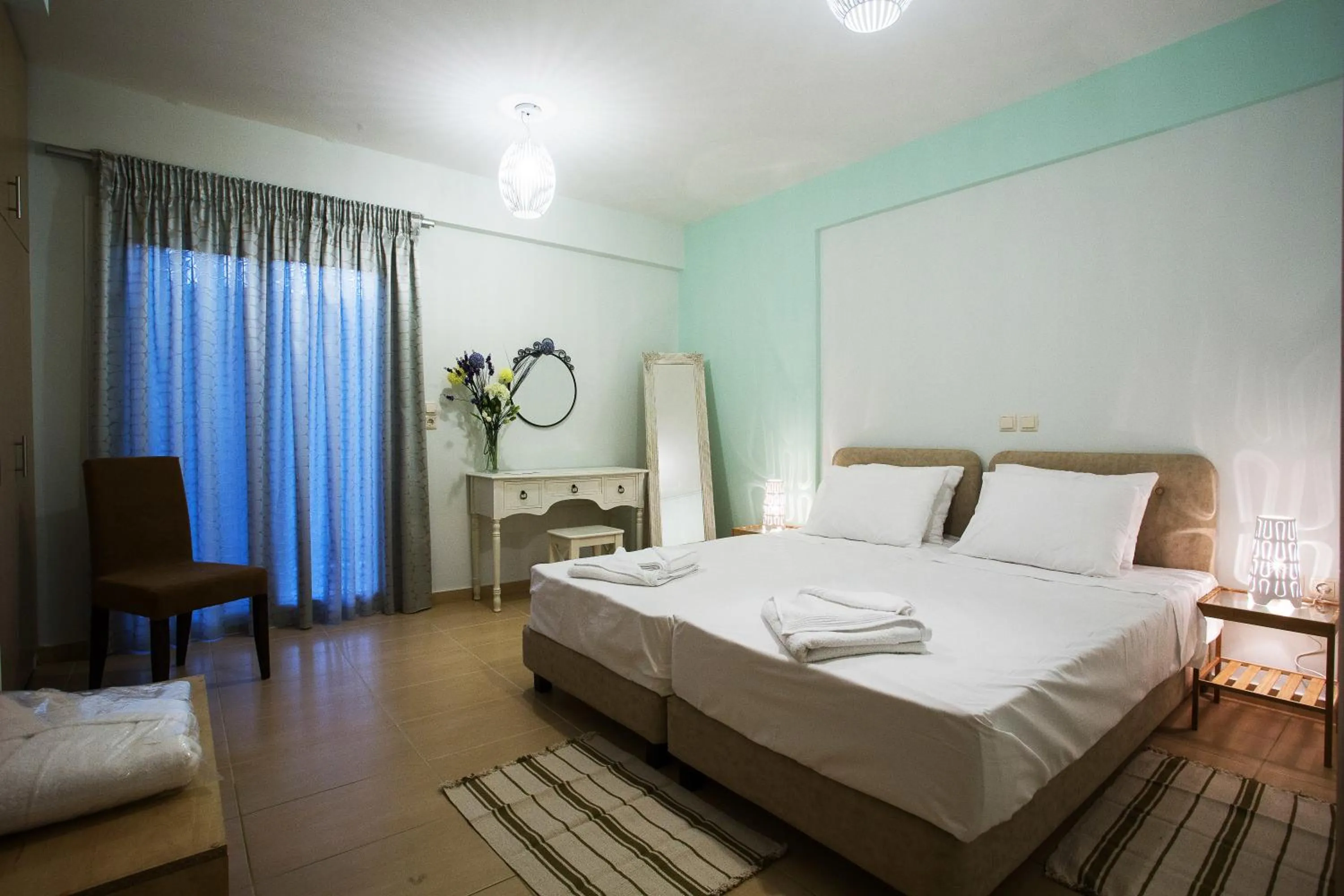 Bedroom, Bed in Baywatch Hotel