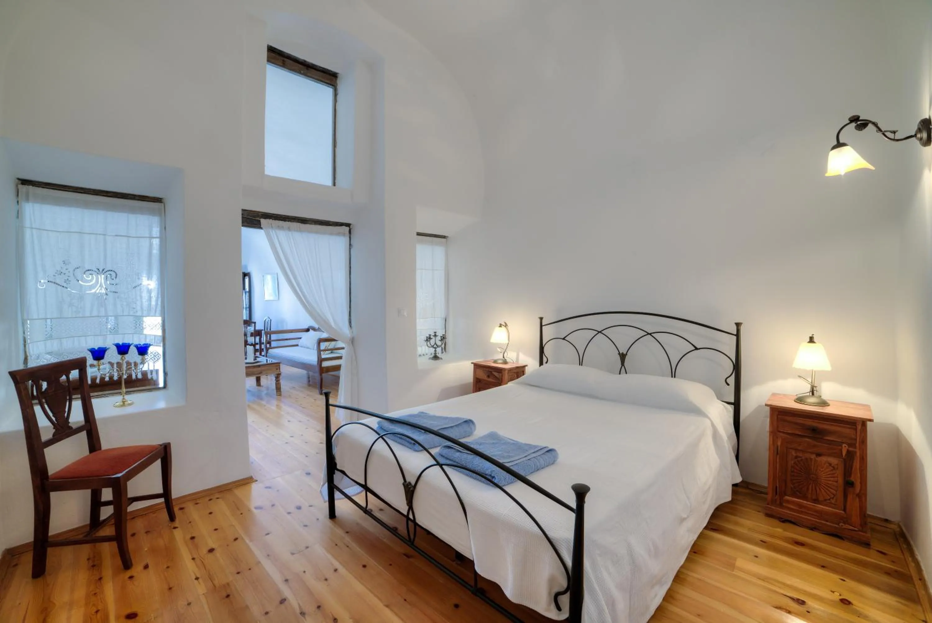 Bedroom, Bed in Kalitsi Canaves