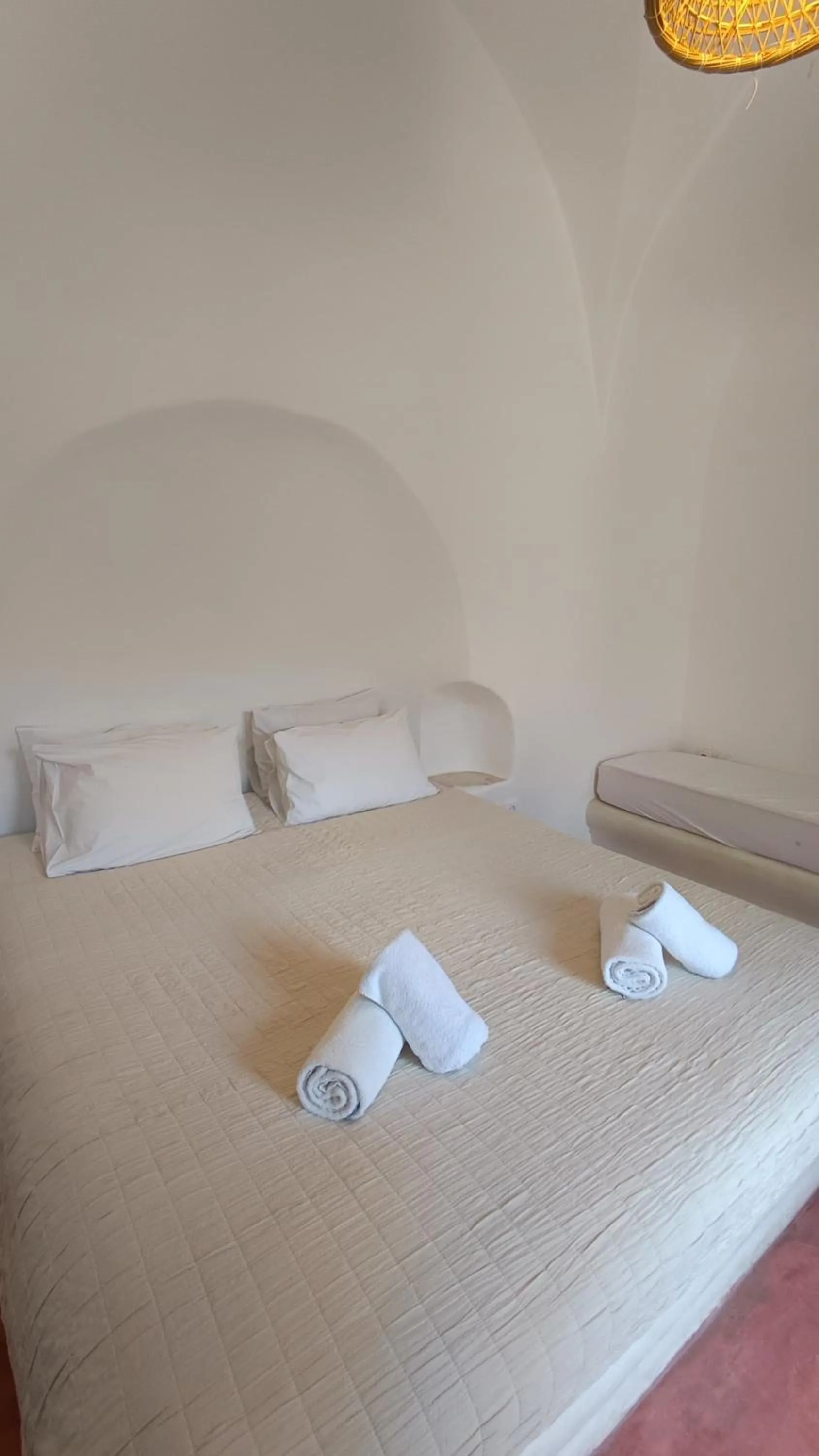 Economy Triple Room in Kalitsi Canaves