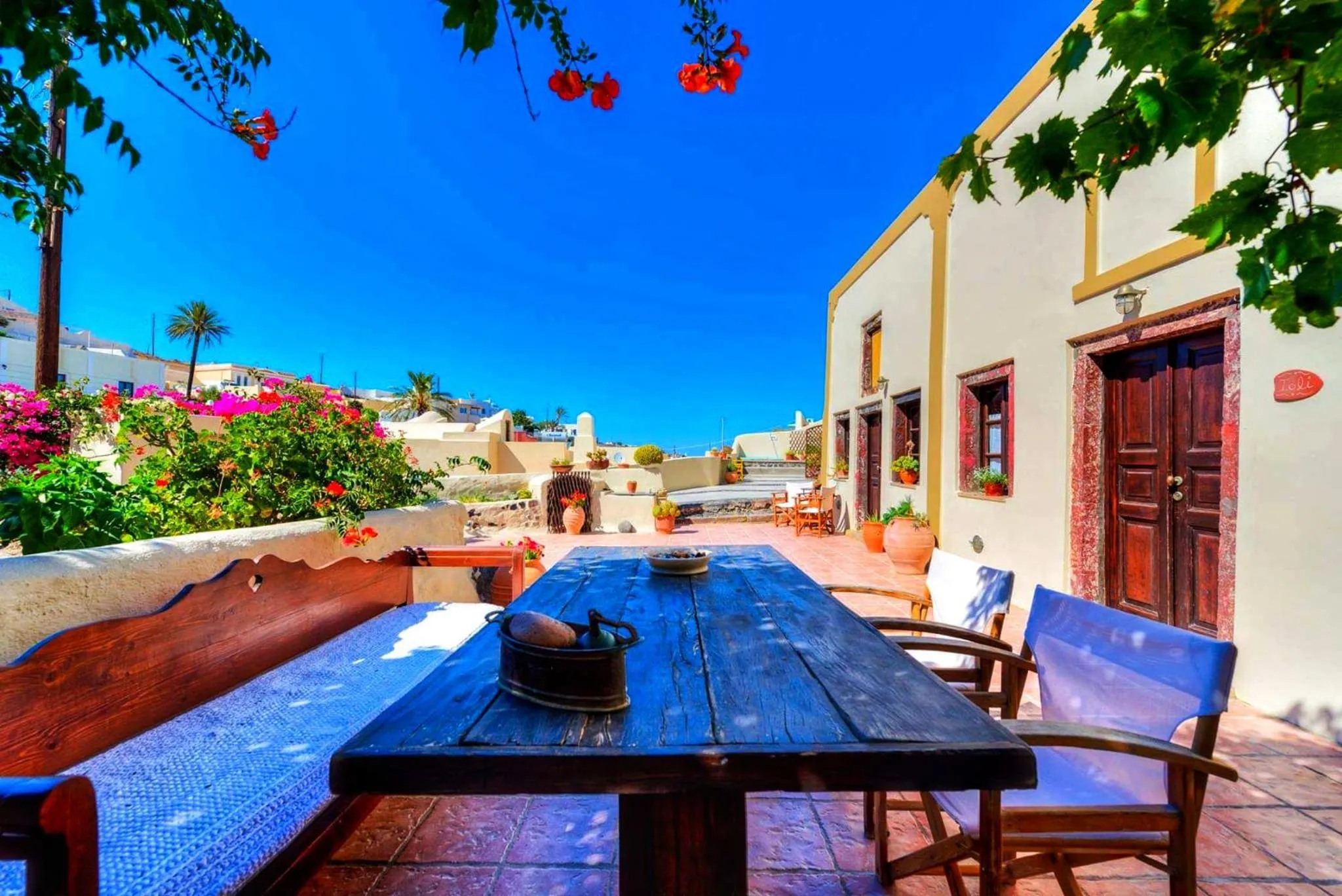 Patio in Kalitsi Canaves