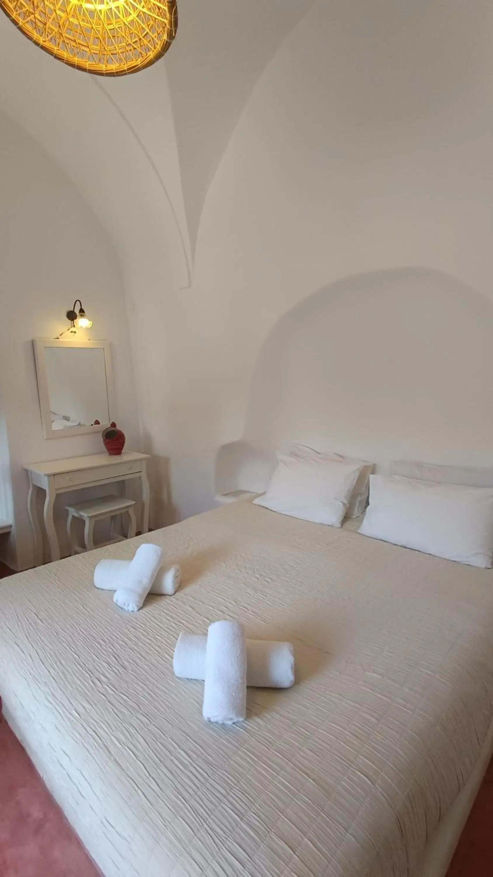 Economy Triple Room in Kalitsi Canaves Economy Triple Room in Kalitsi Canaves