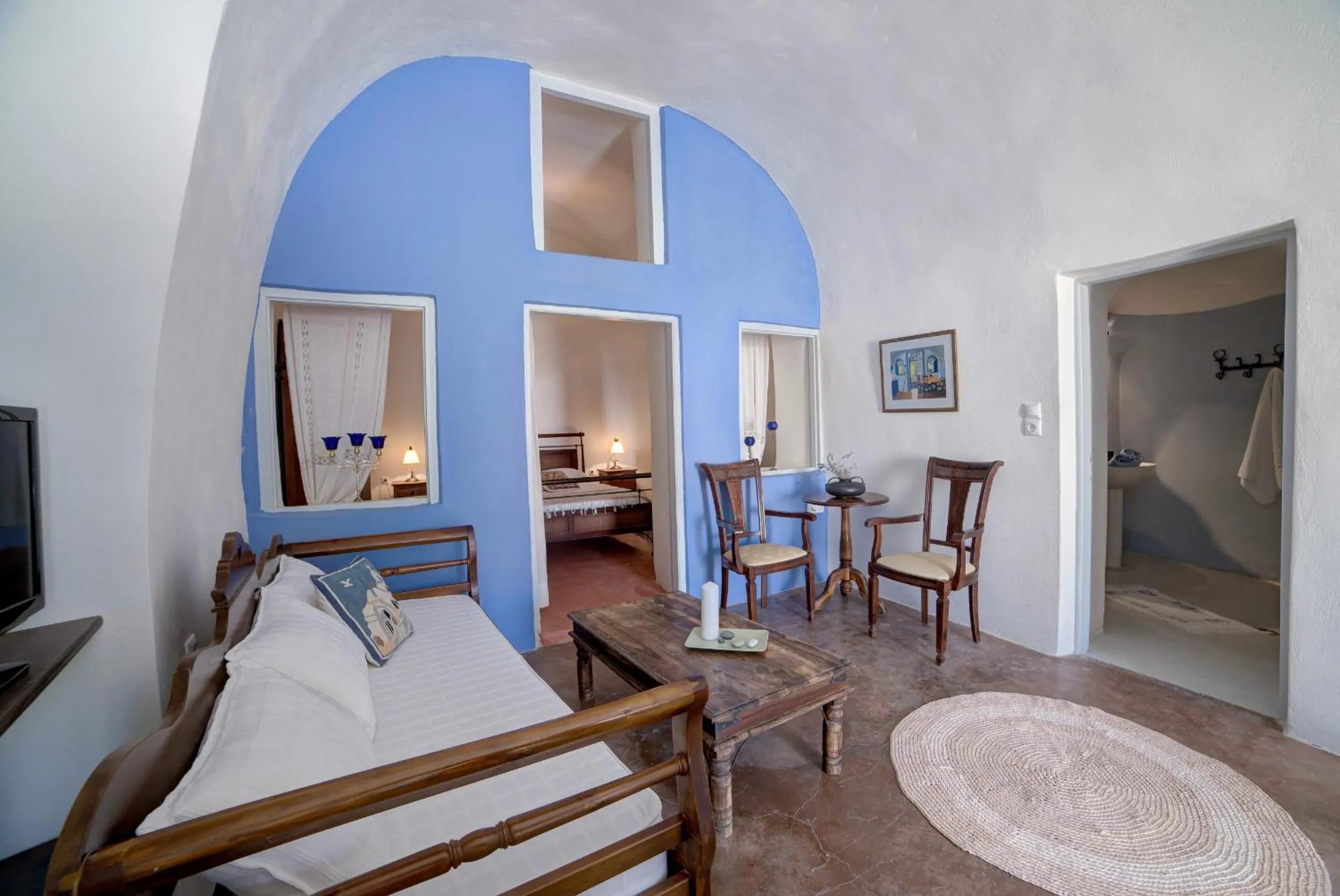 TV and multimedia, Bed in Kalitsi Canaves