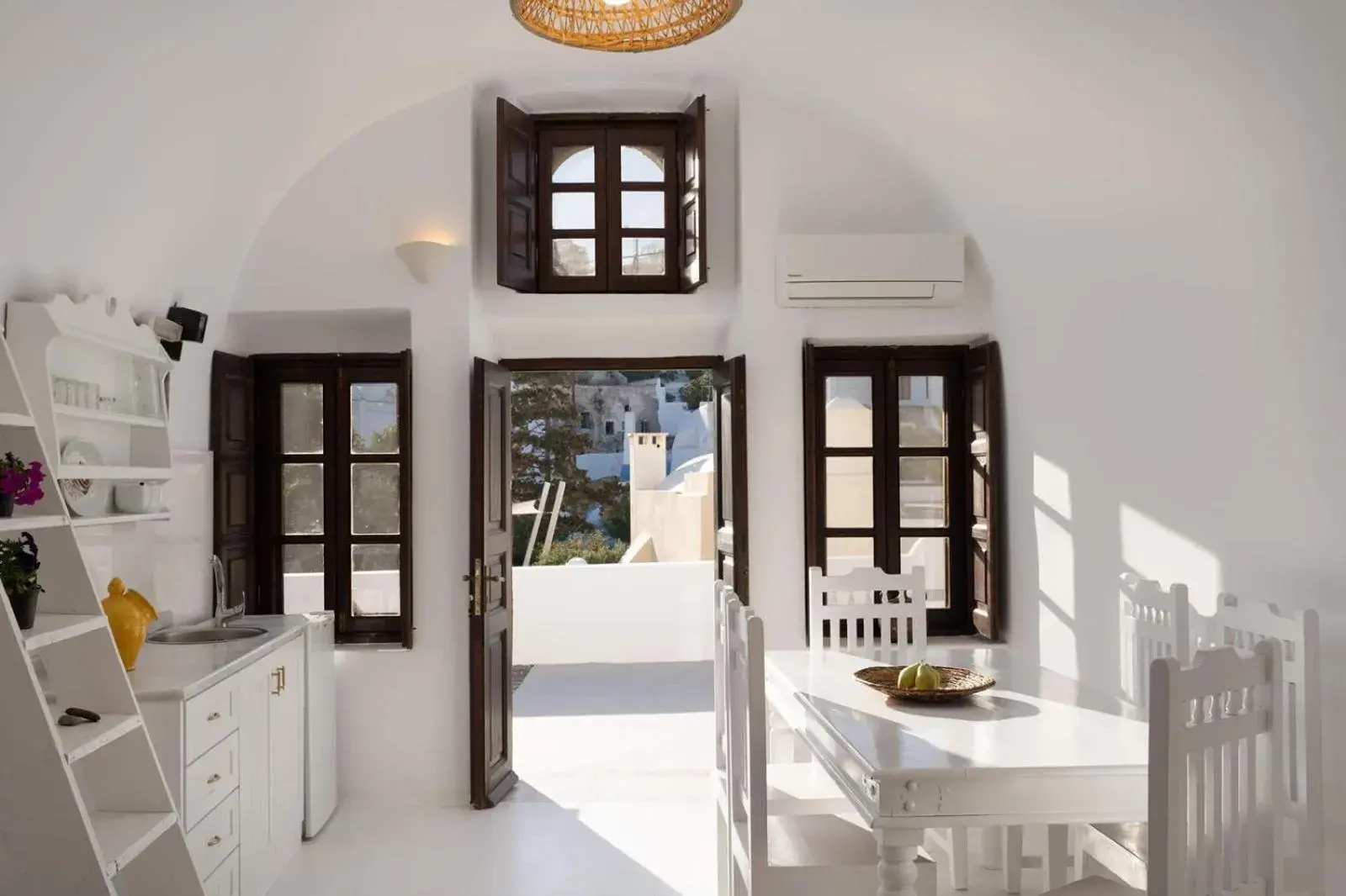 One-Bedroom Family Apartment in Kalitsi Canaves One-Bedroom Family Apartment in Kalitsi Canaves