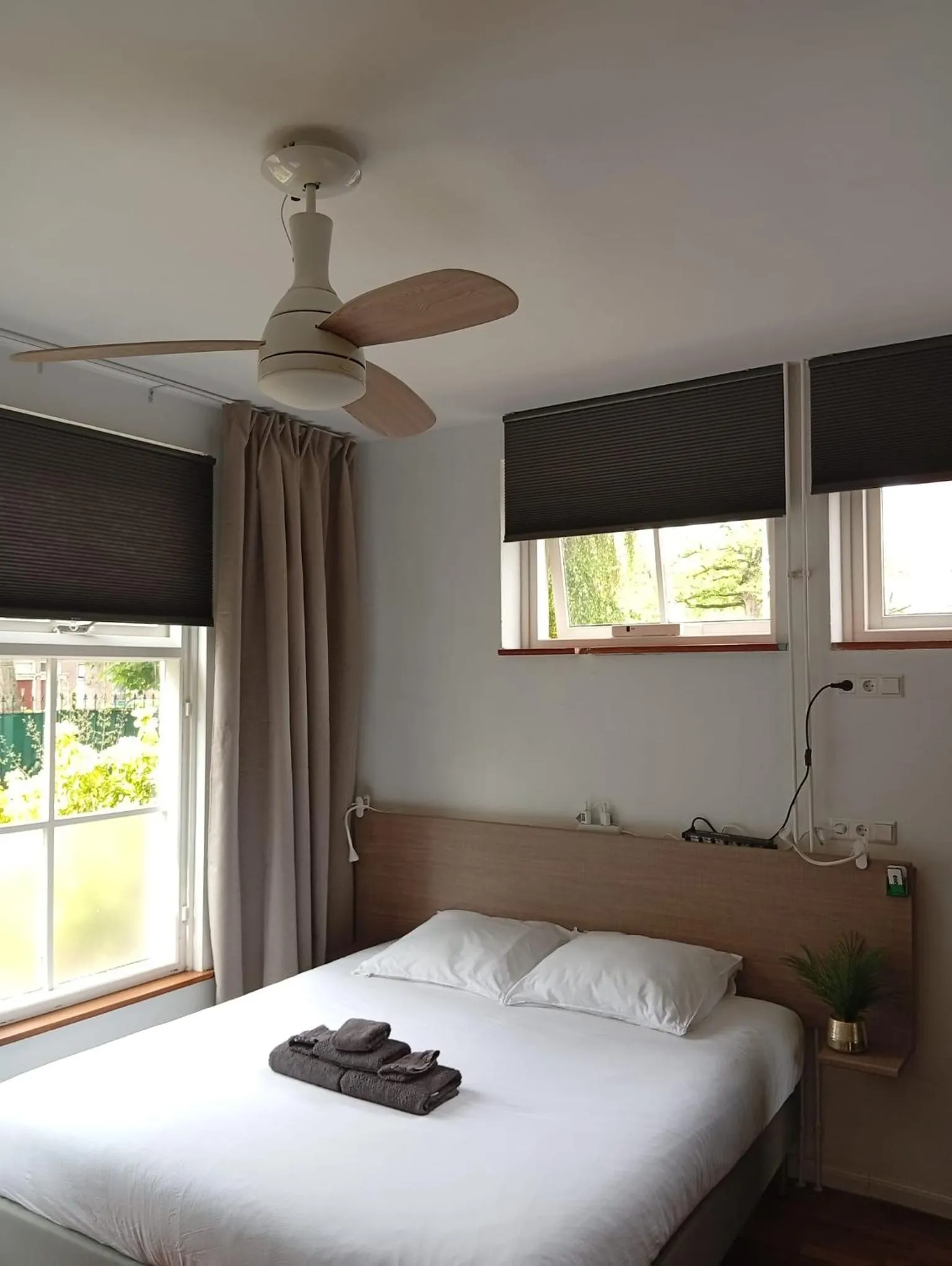 Bed in Bommelsteijn Lodge