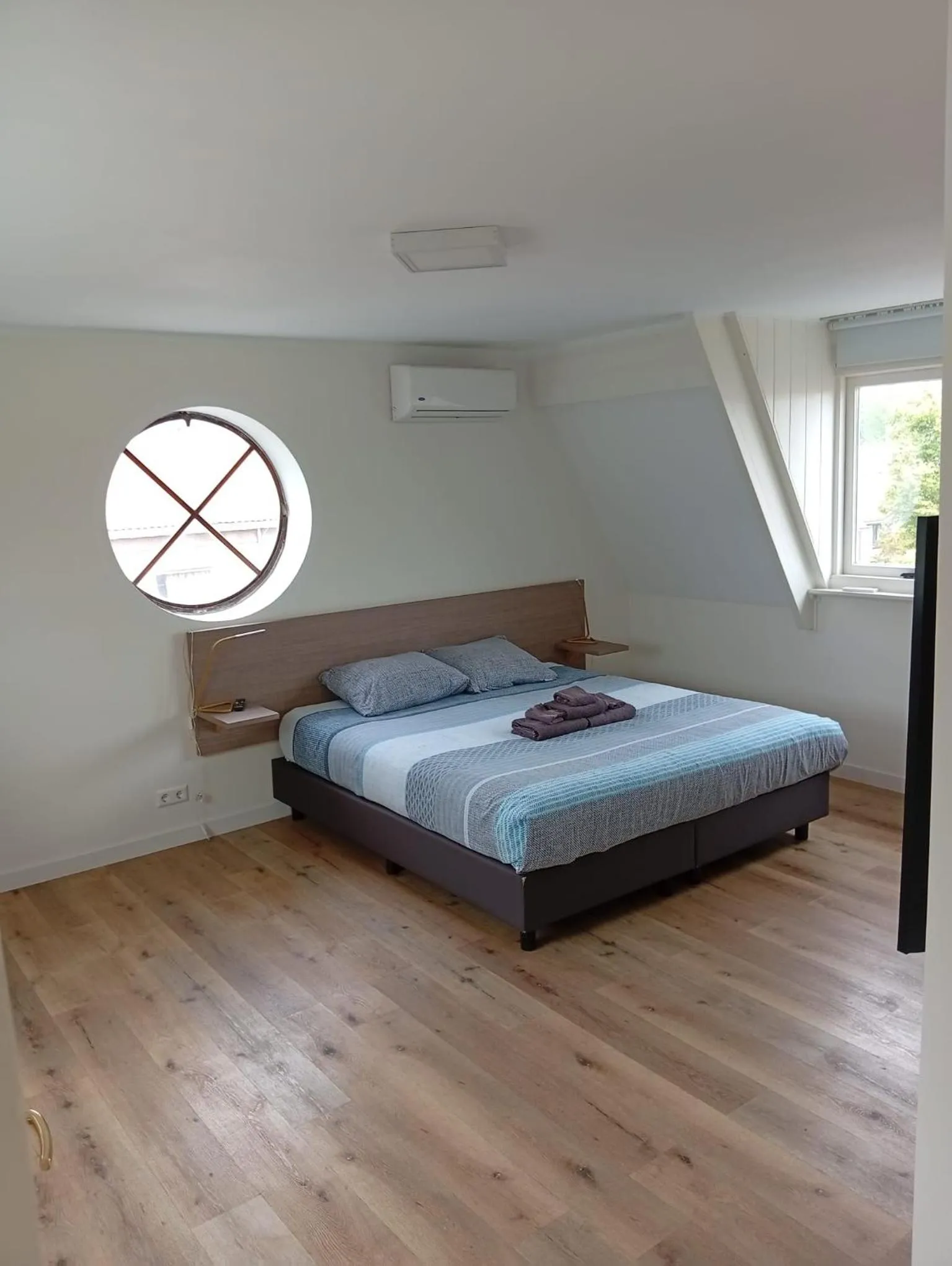 Bed in Bommelsteijn Lodge