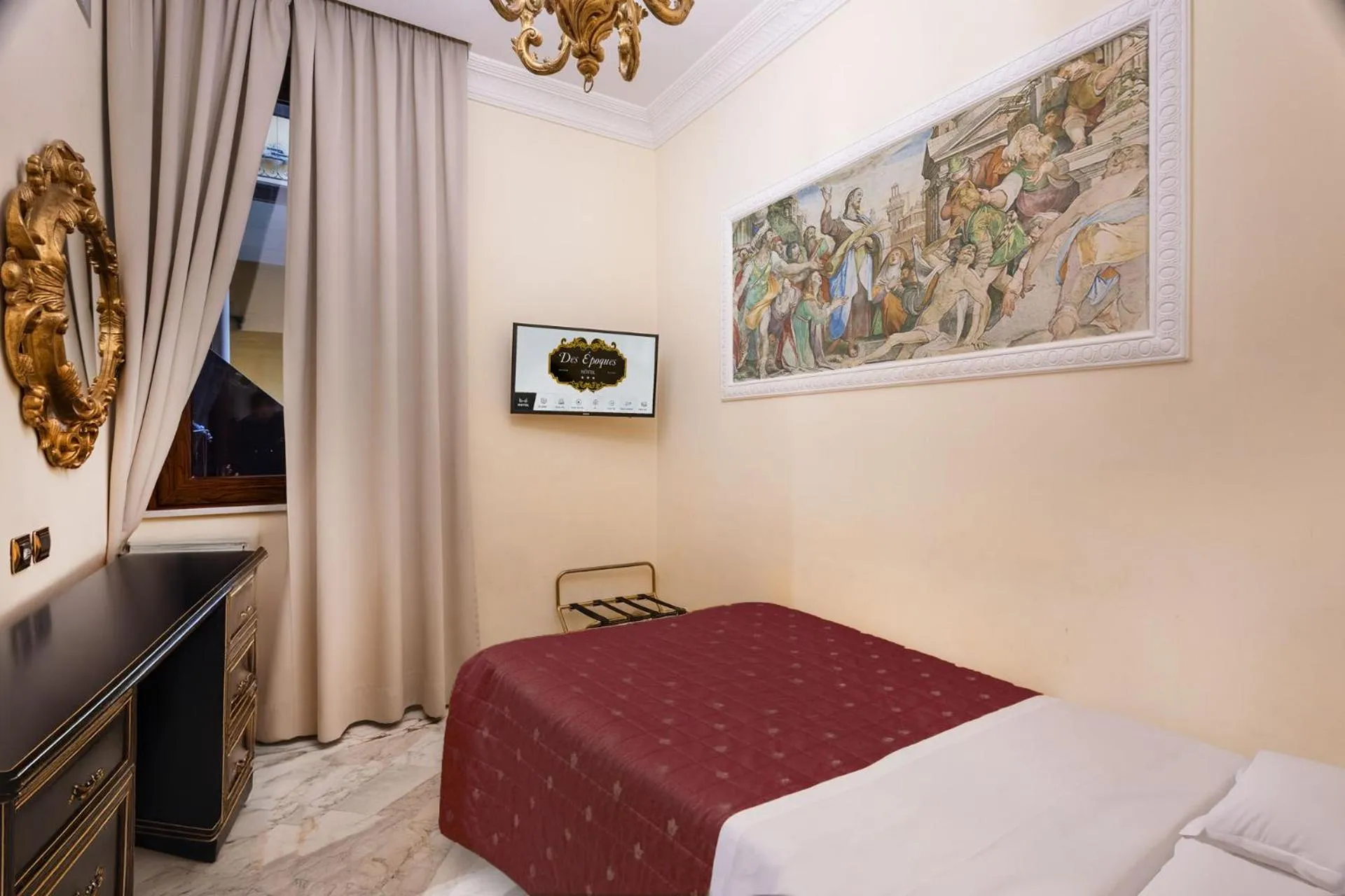 Photo of the whole room in Hotel Des Epoques