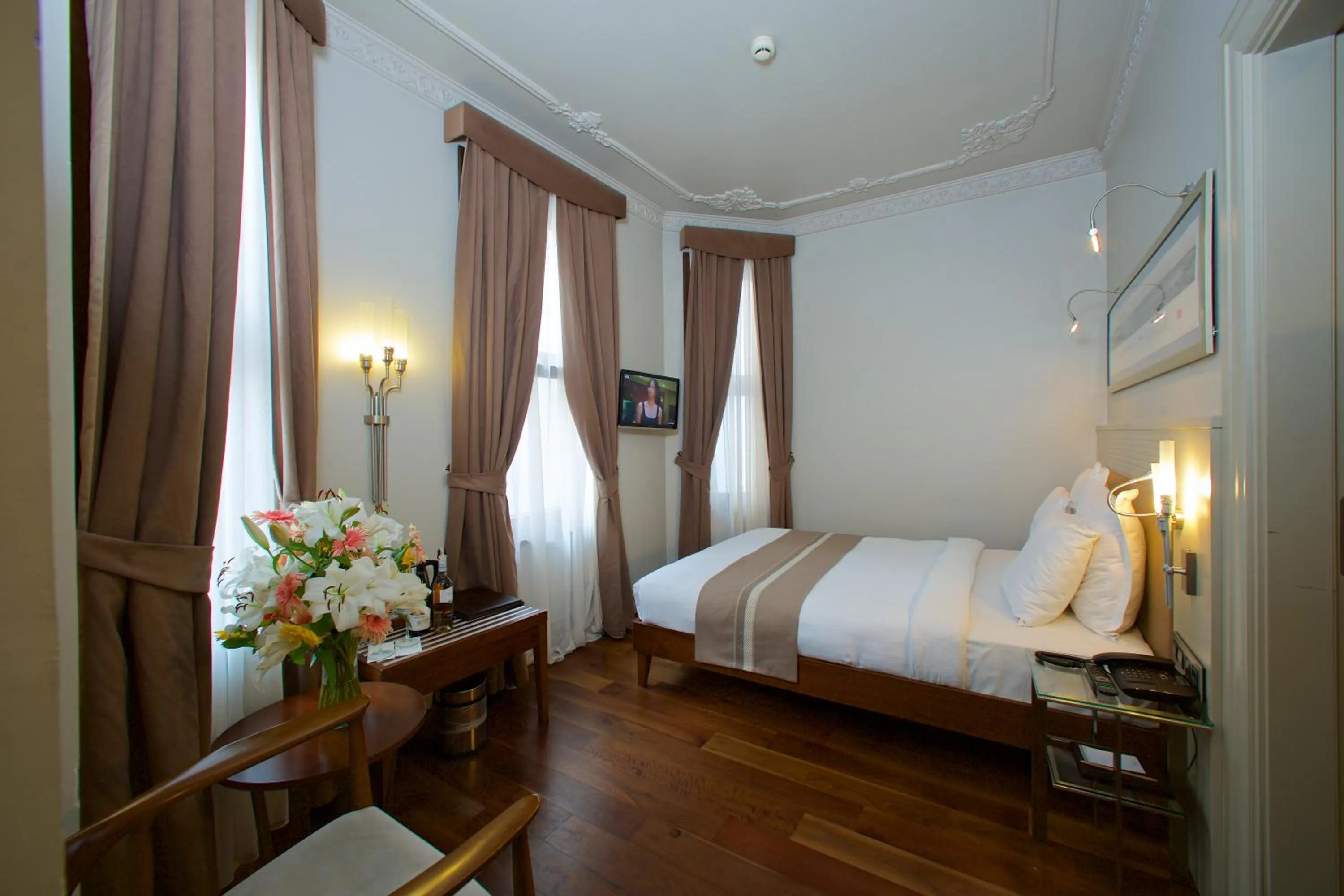 Massage, Bed in Taxim Lounge Hotel Special Category