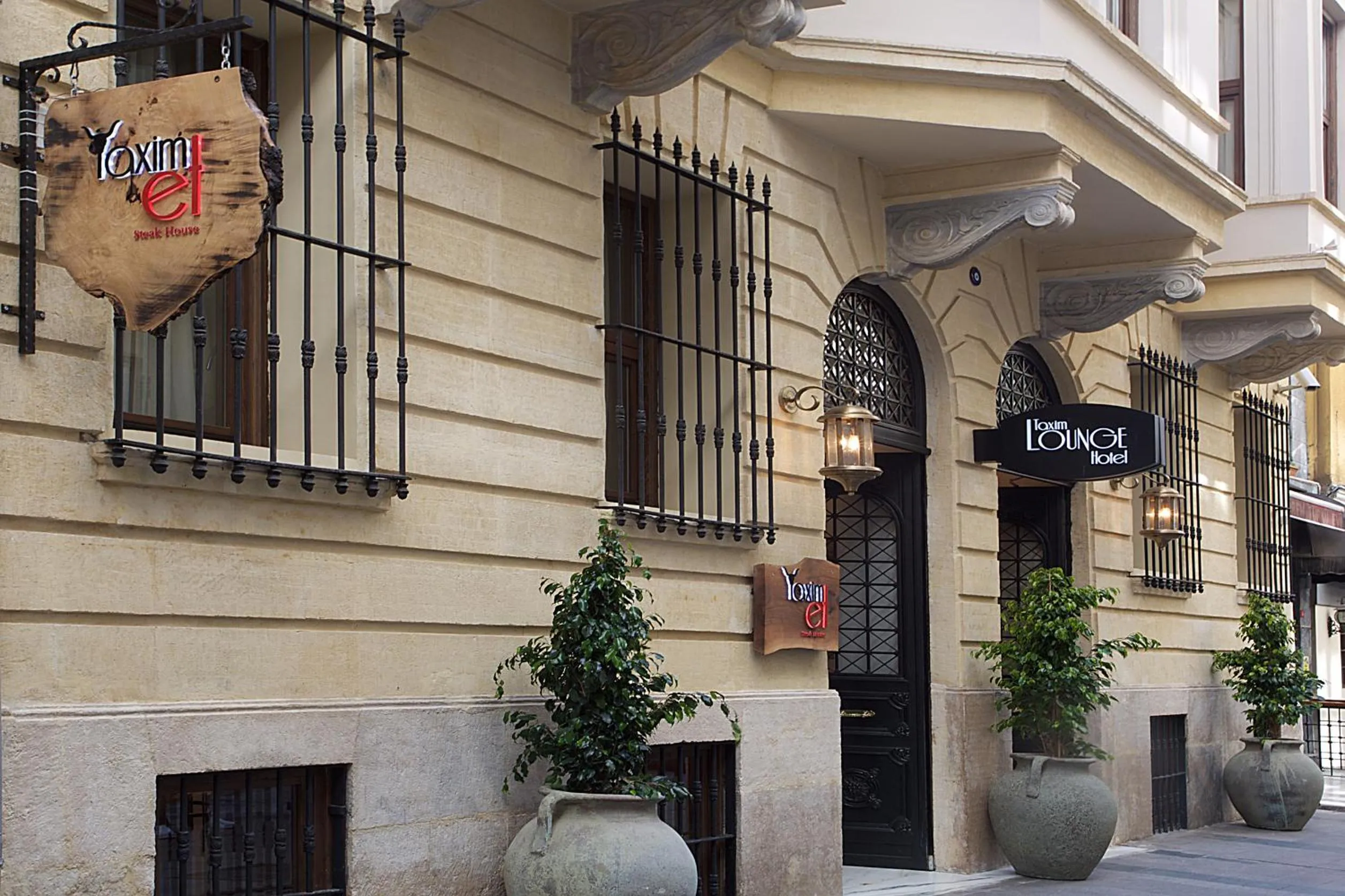 Facade/entrance in Taxim Lounge Hotel Special Category