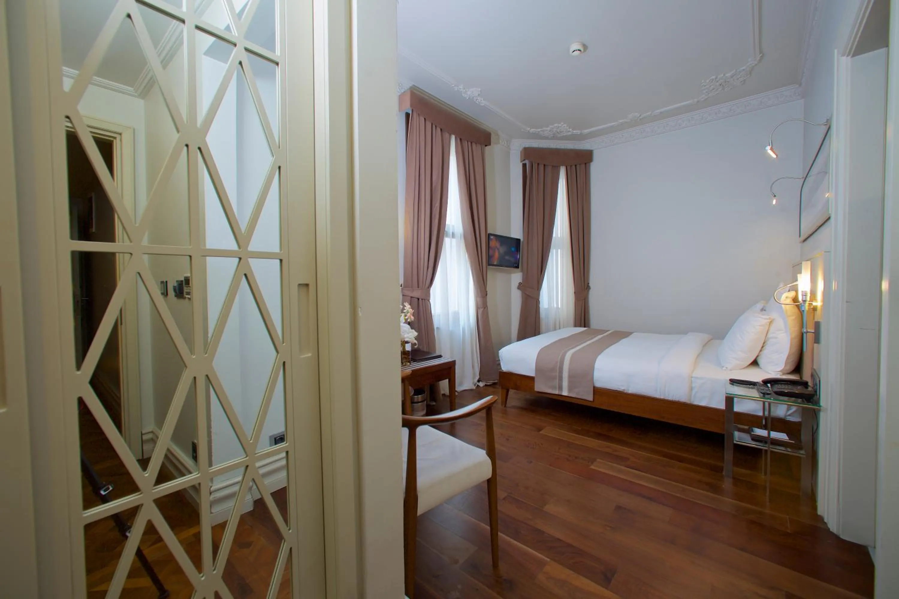 Massage, Bed in Taxim Lounge Hotel Special Category