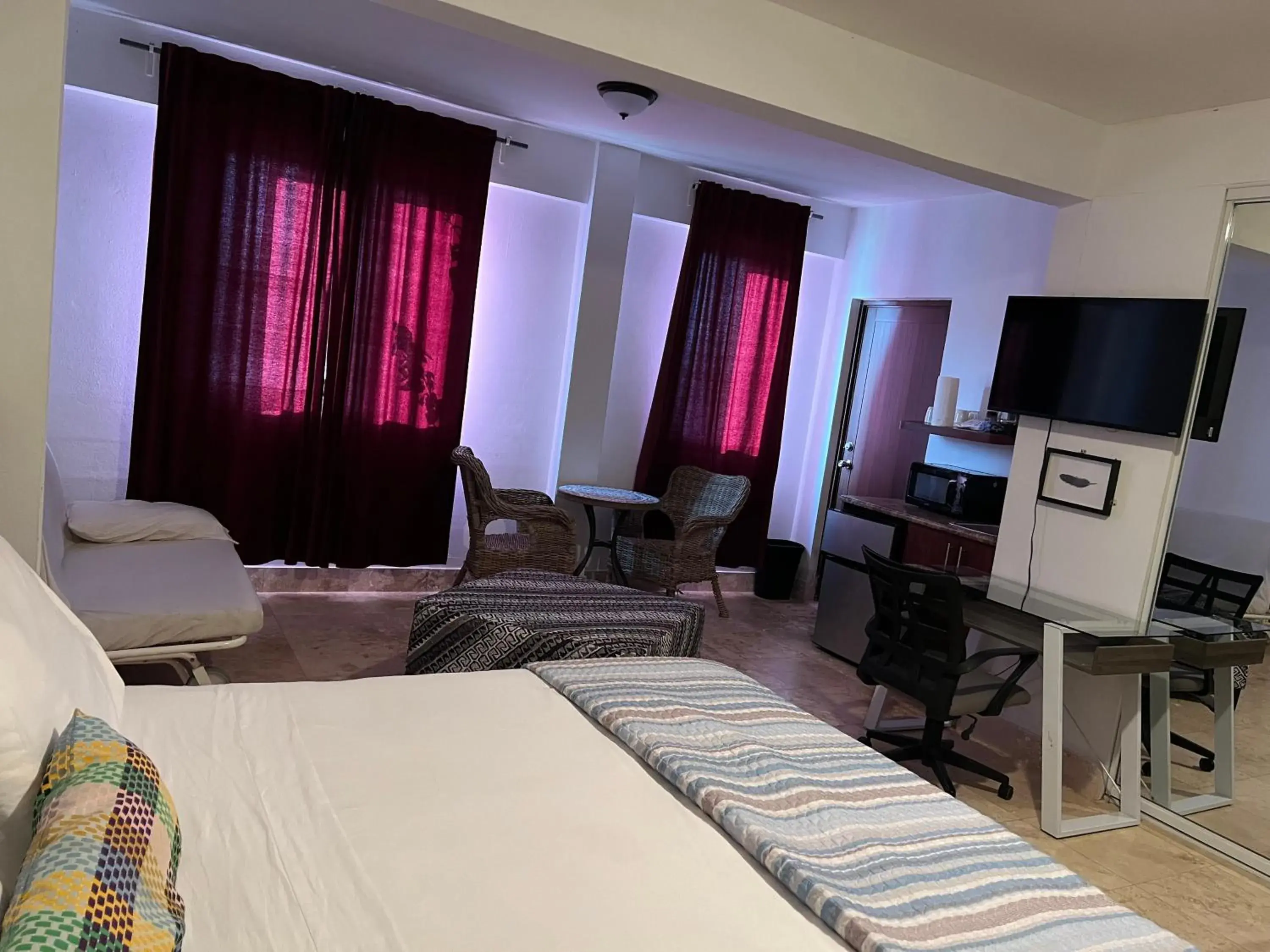 Deluxe Double Room with Balcony and Sea View in Vacation Rental Arecibo PR Deluxe Double Room with Balcony and Sea View in Vacation Rental Arecibo PR