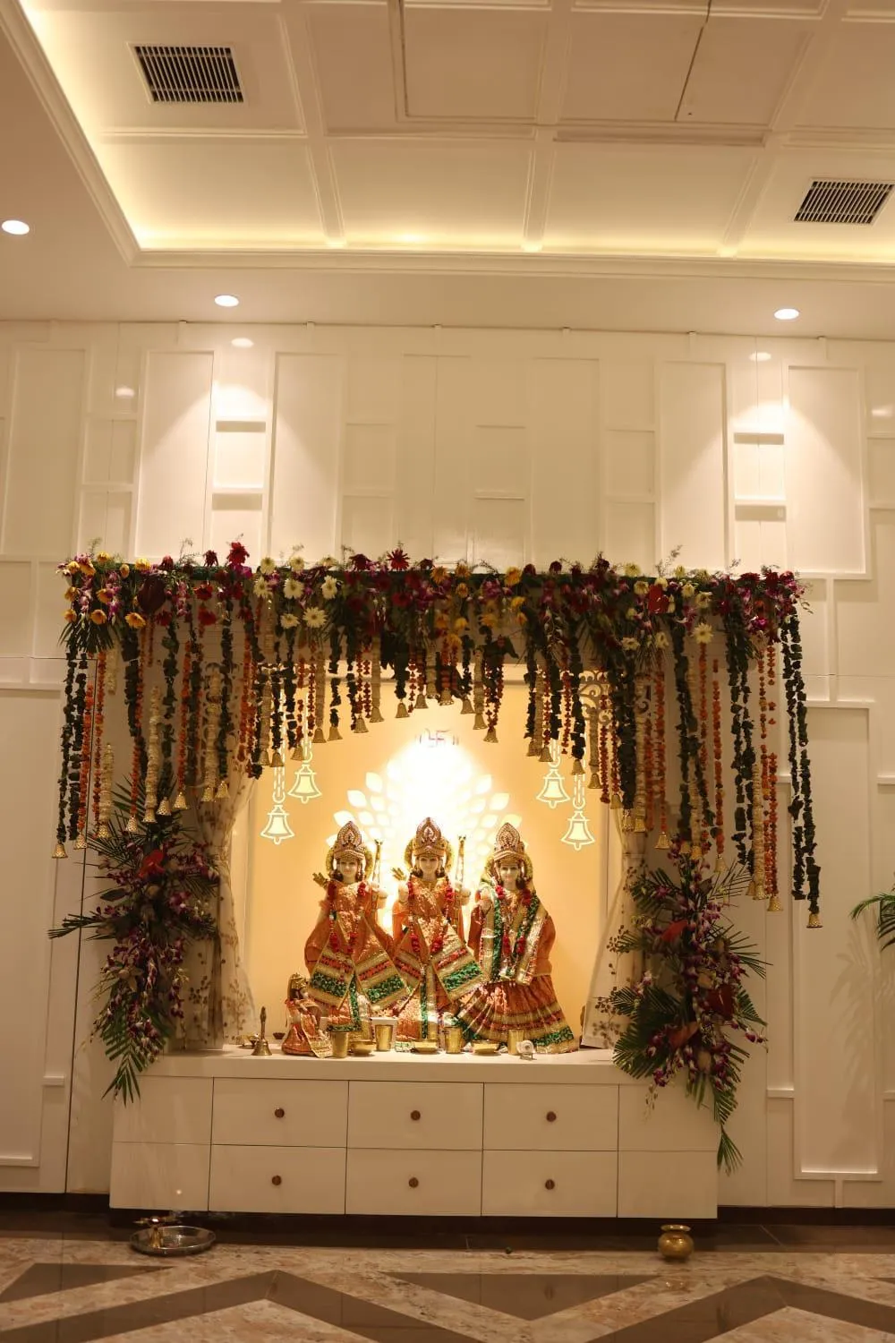 Lobby or reception in raghukul sadan