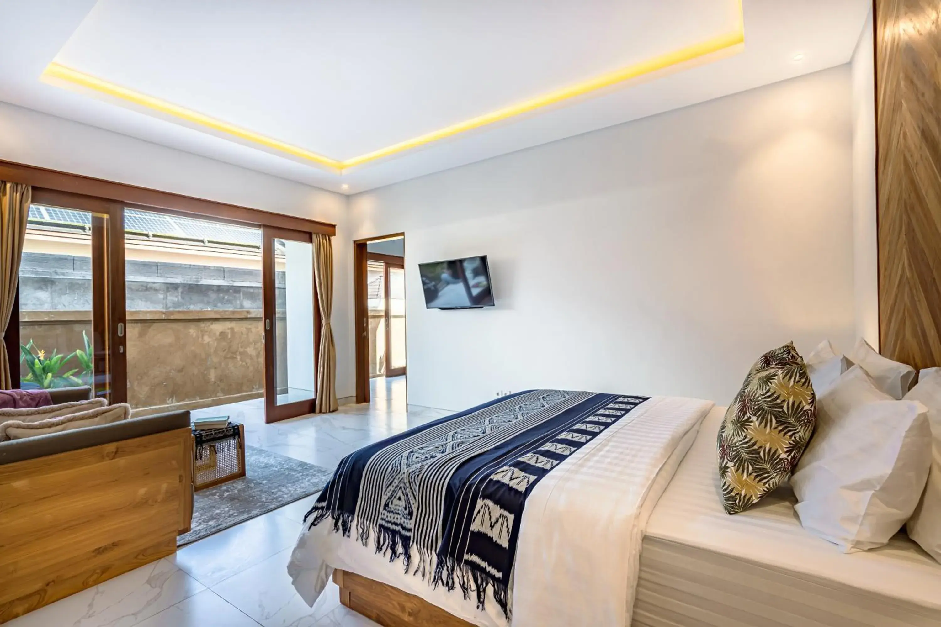 One-Bedroom Suite in Sapta D'Villa Residence by Purely One-Bedroom Suite in Sapta D'Villa Residence by Purely