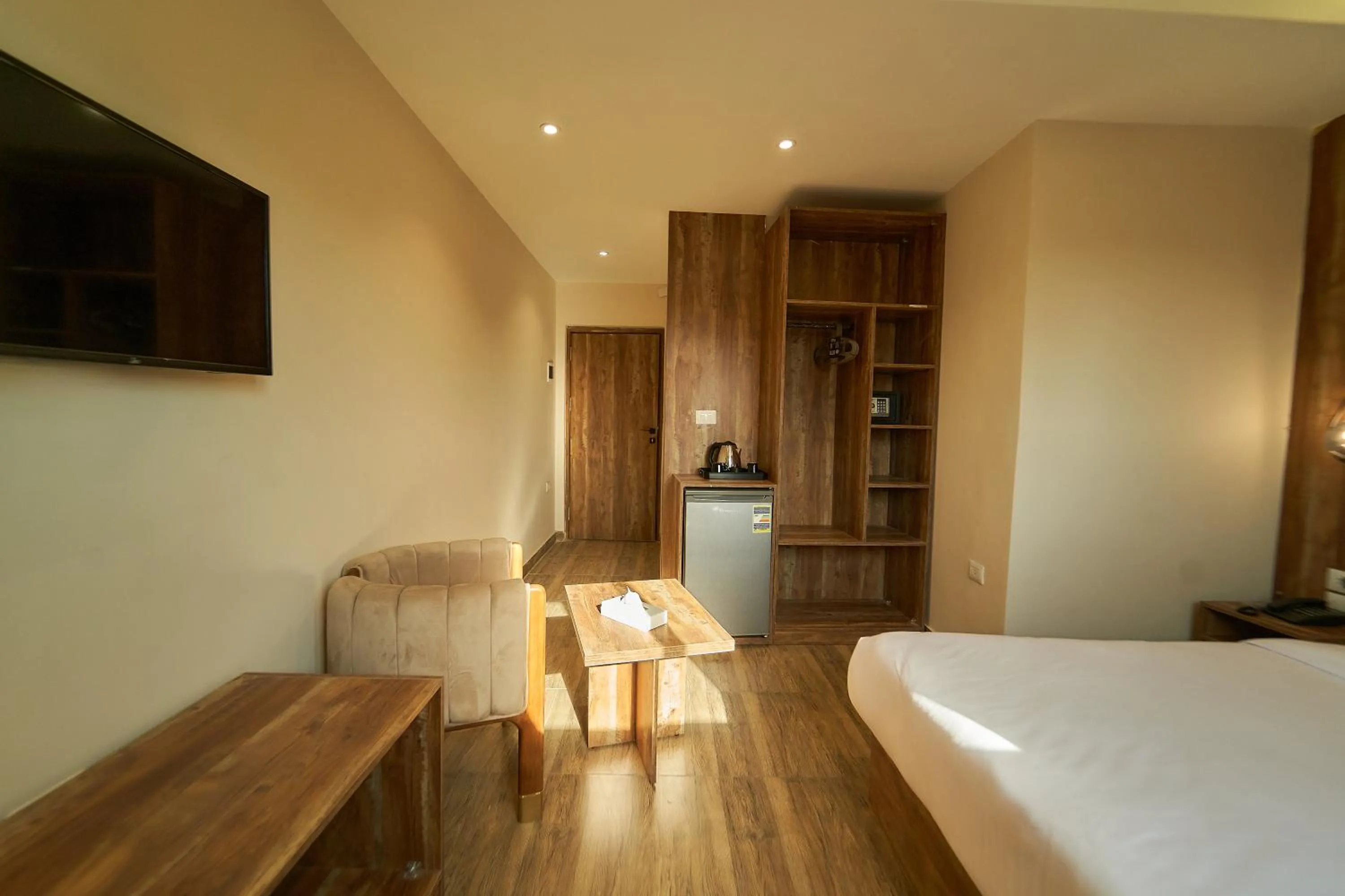 Bed in Crown Pyramids View Hotel